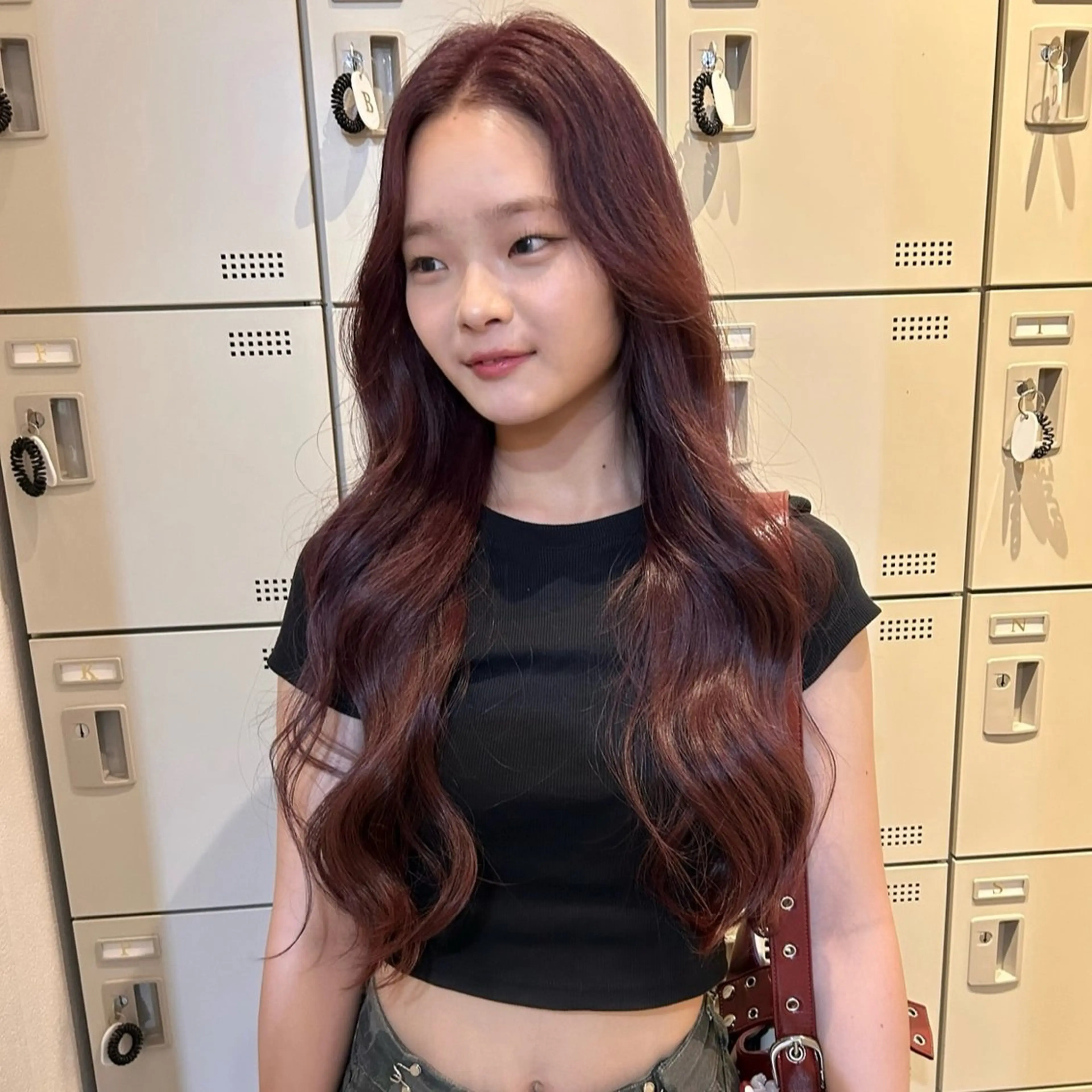 ロング ヘアカラー 透明感カラー/ 髪質改善✨️💞萌愛のヘアスタイル