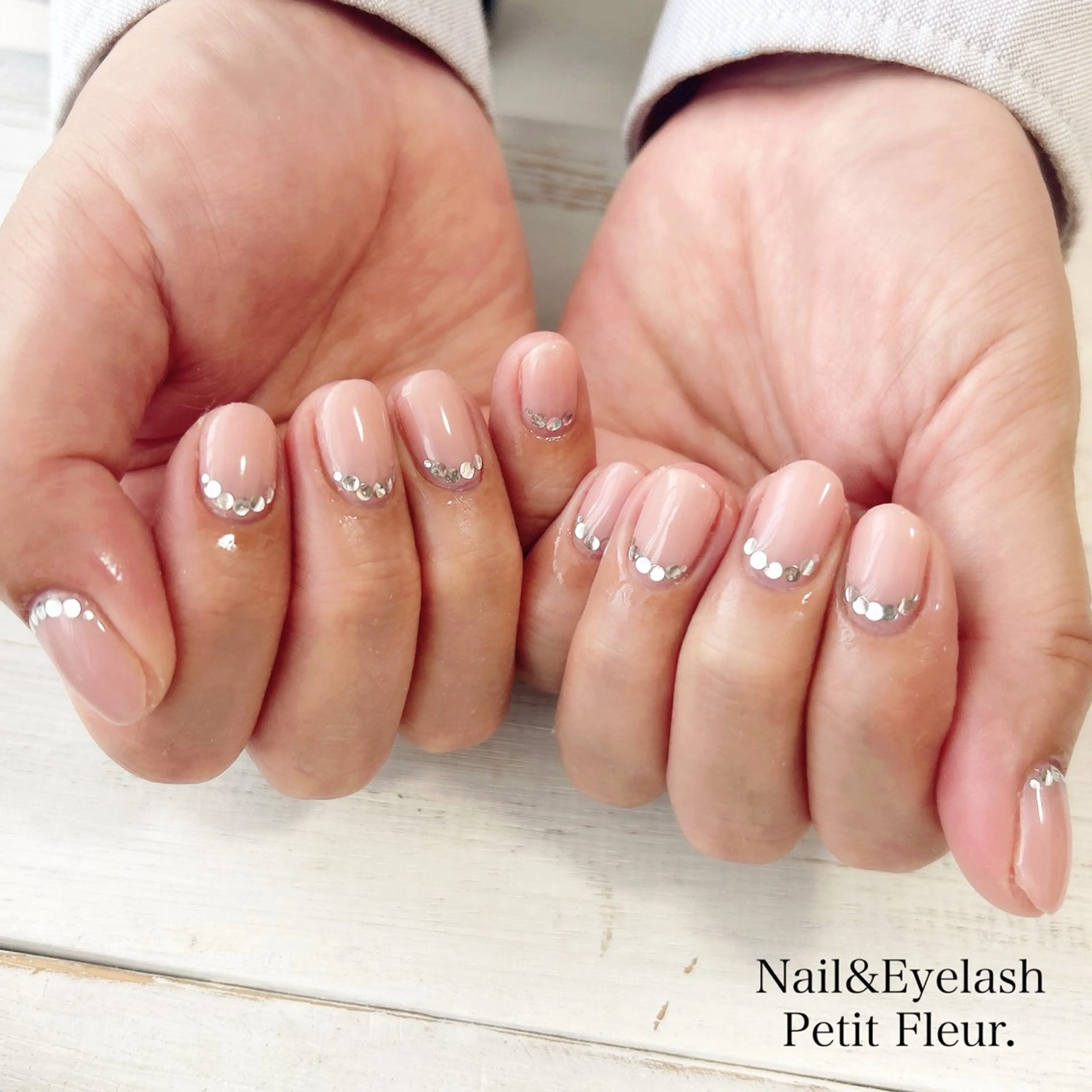 ネイル Petit Fleur所属・青柳 亜梨奈のマツエク・マツパデザイン