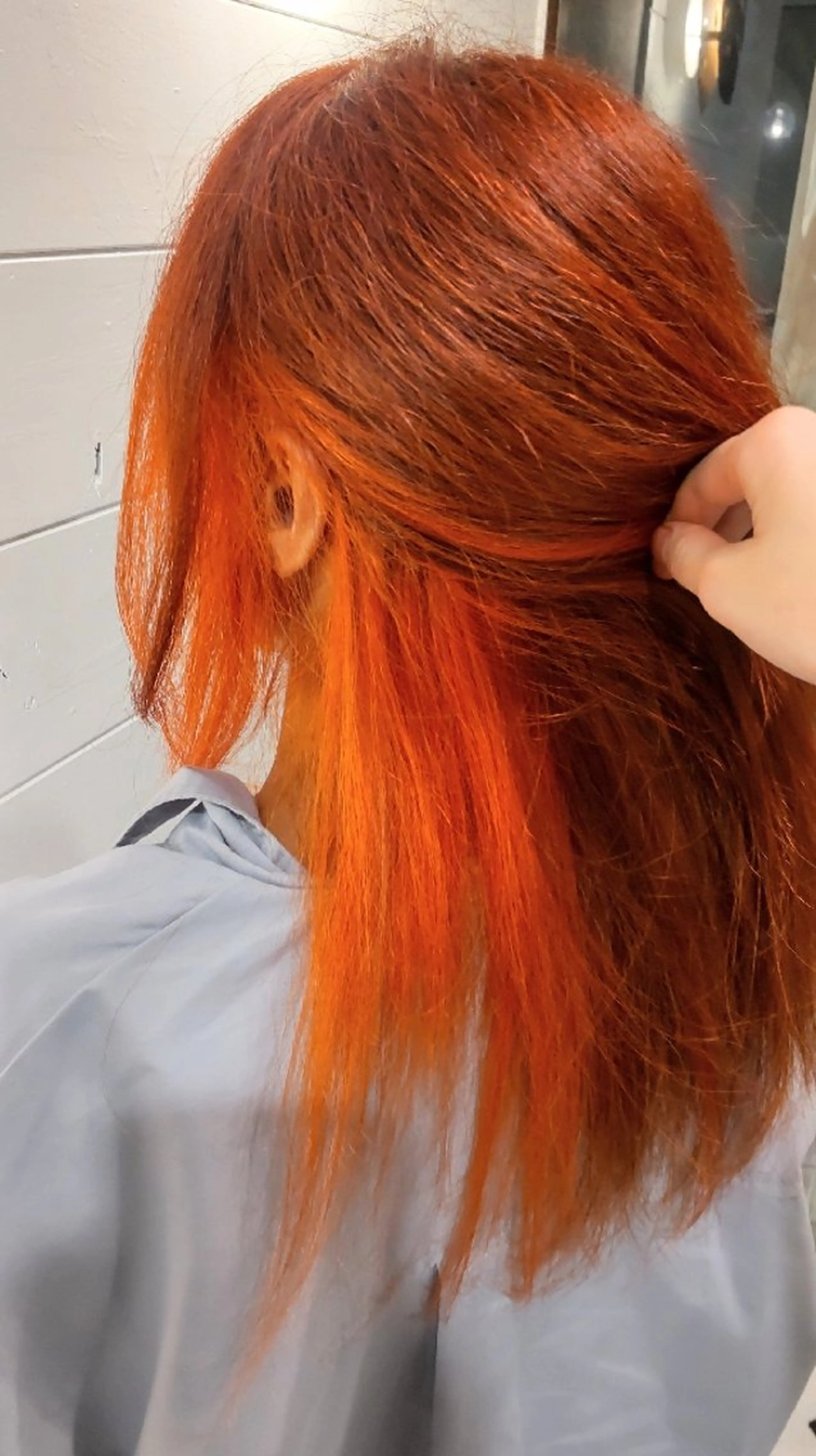 ロング カラー オレンジ 顔周りカット もり はなののヘアスタイル