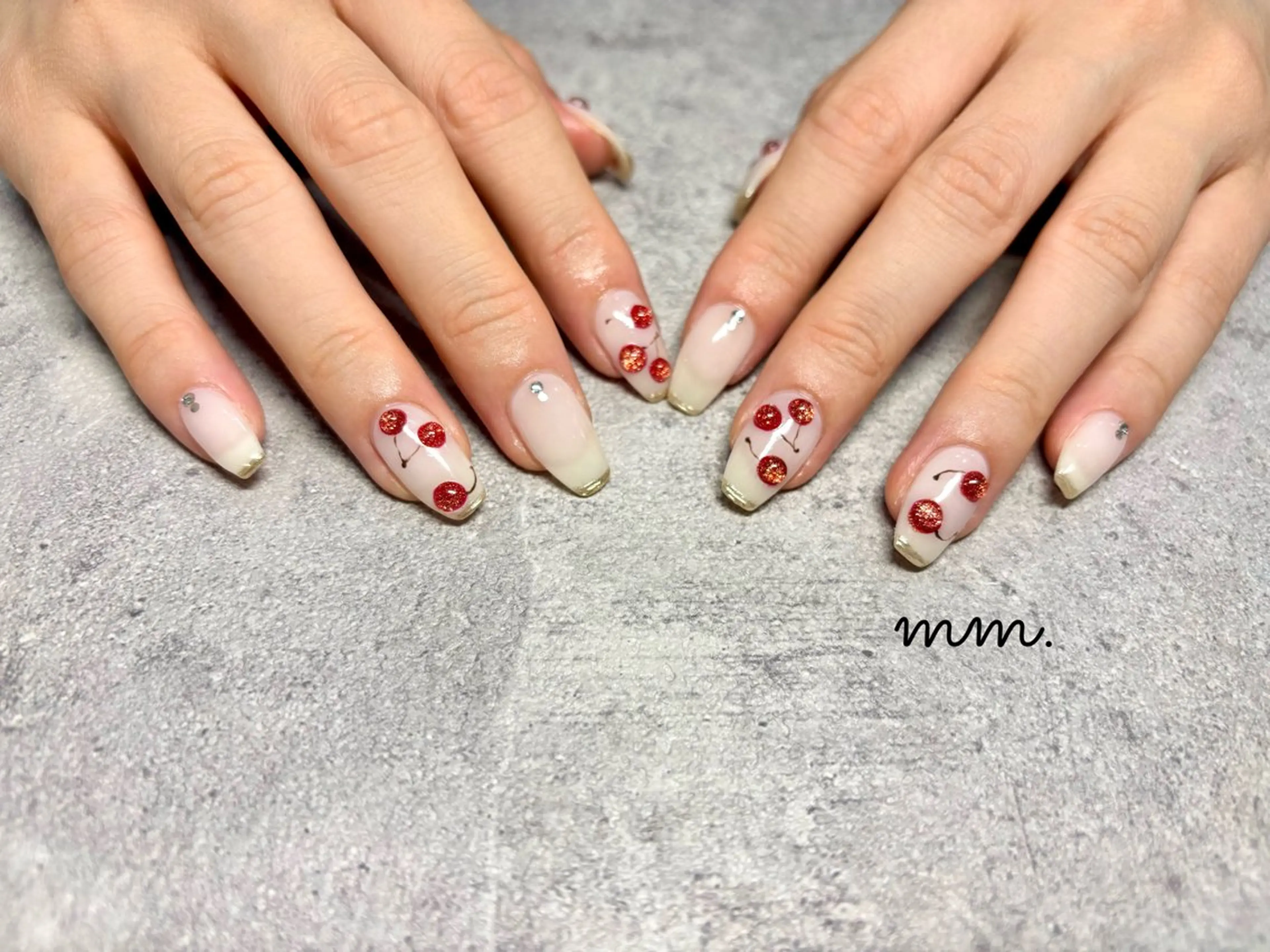 ネイル 持ち込み ハンドネイル mm. ✨Ayuna✨のネイルデザイン