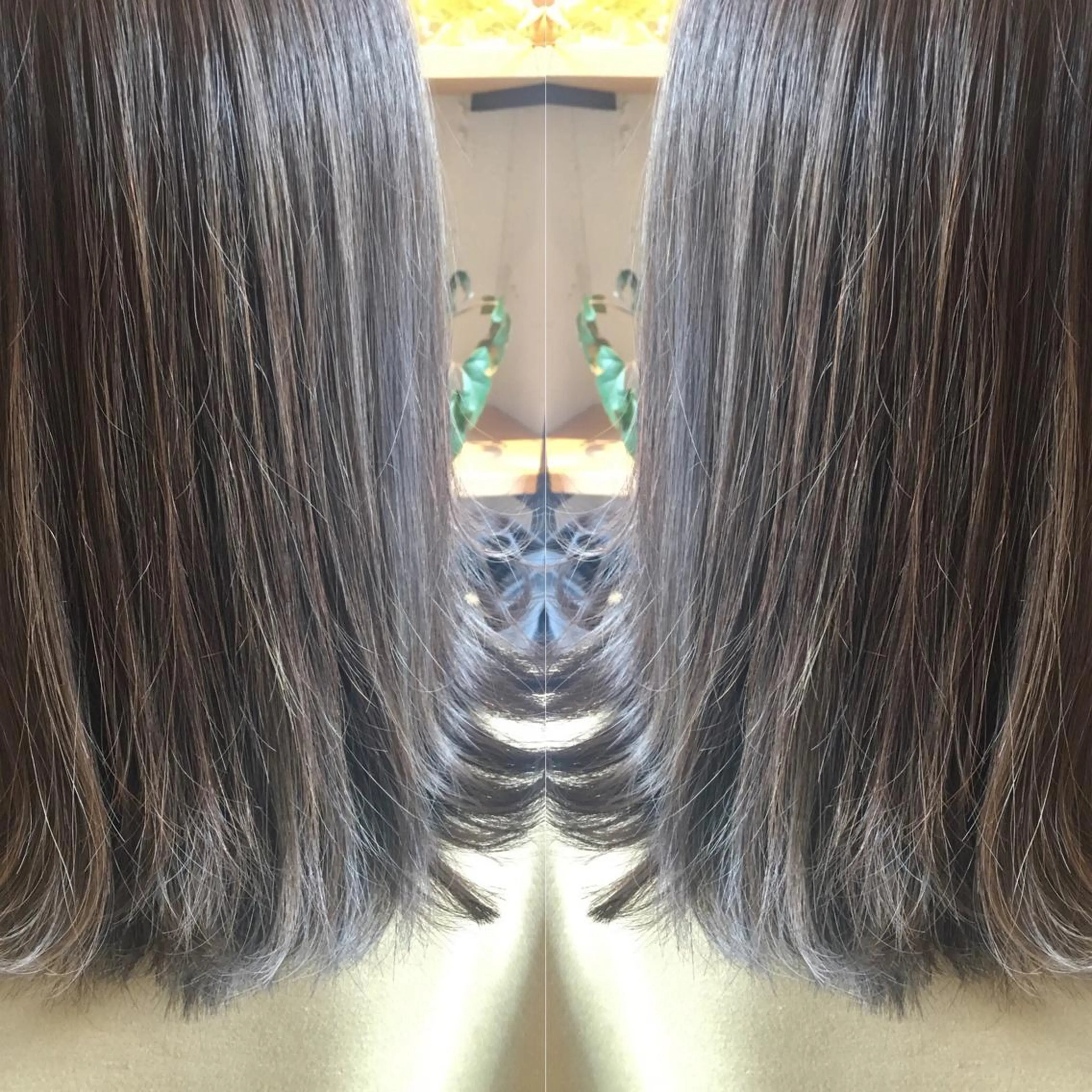 ミディアム カラー 透明感カラー グレージュ ハイライトカラー イルミナカラー ハイライト カット ヘアカラー トリートメント 💈平島 拓也💈のヘアスタイル