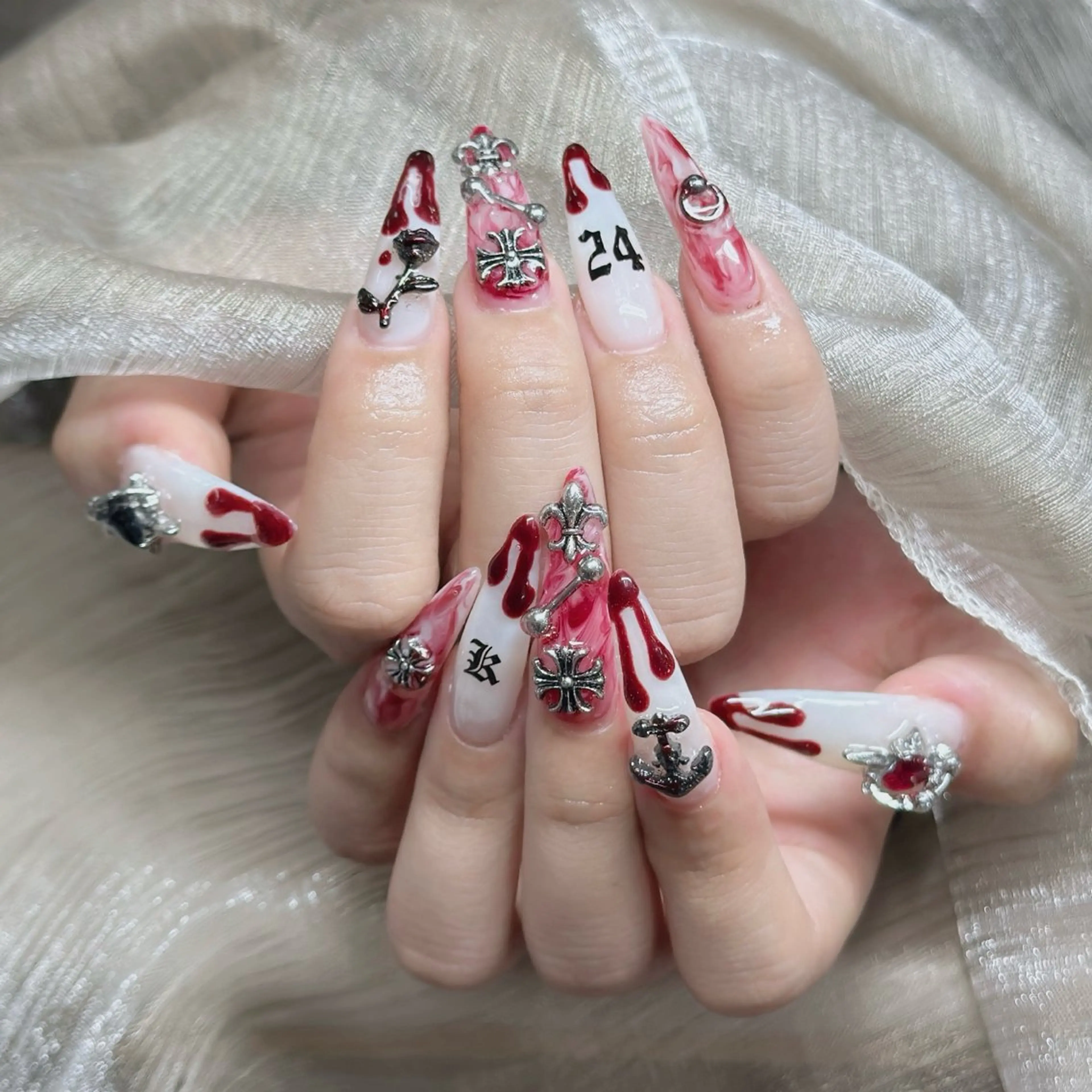 ネイル ロングネイル マグネットネイル リボン 夏ネイル スーパーロングネイル ハンドネイル Hani Nail XUKAのネイルデザイン