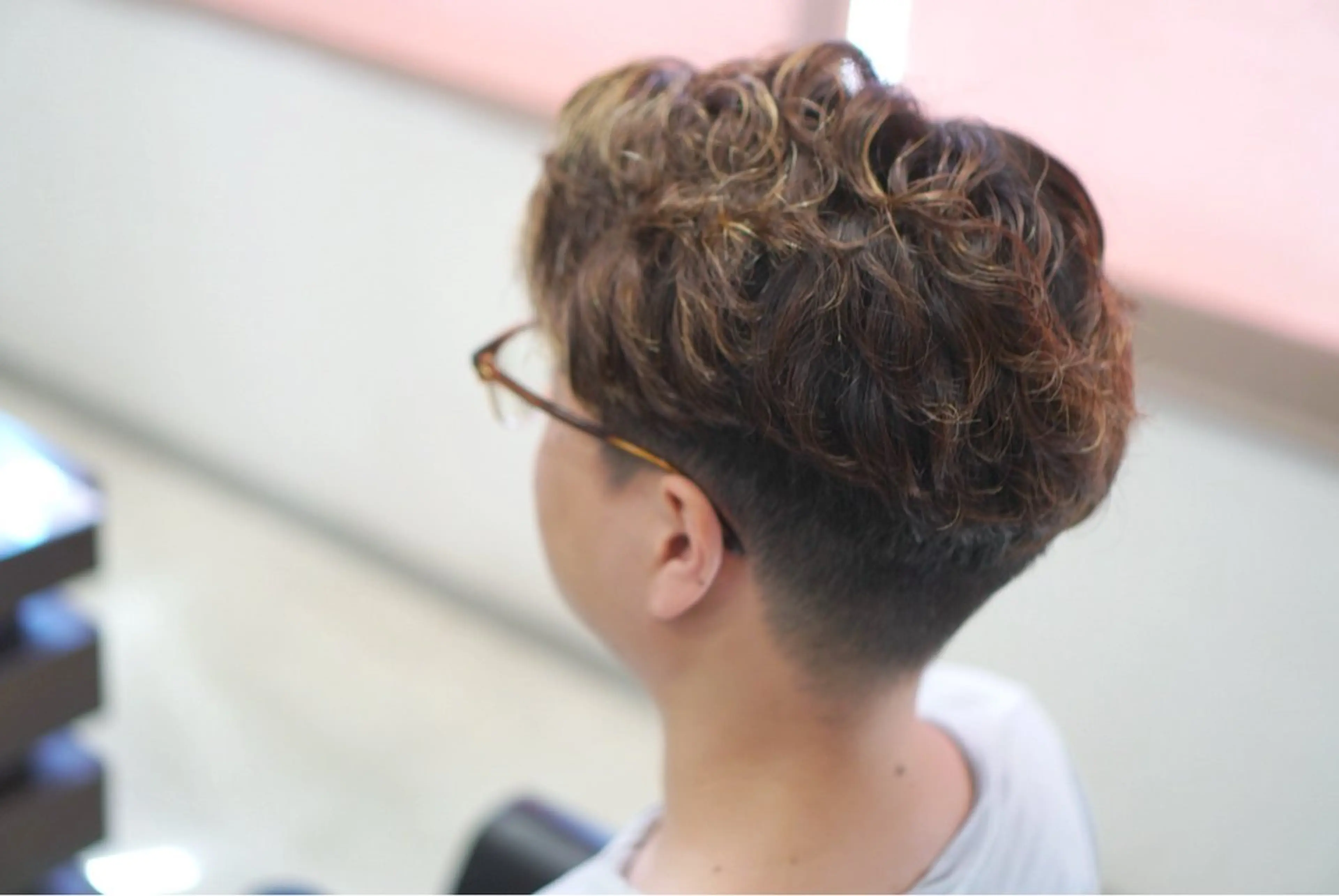 ショート パーマ メンズ フェードカット マッシュ メンズパーマ ショートヘア ニュアンスパーマ 中島 剛のヘアスタイル