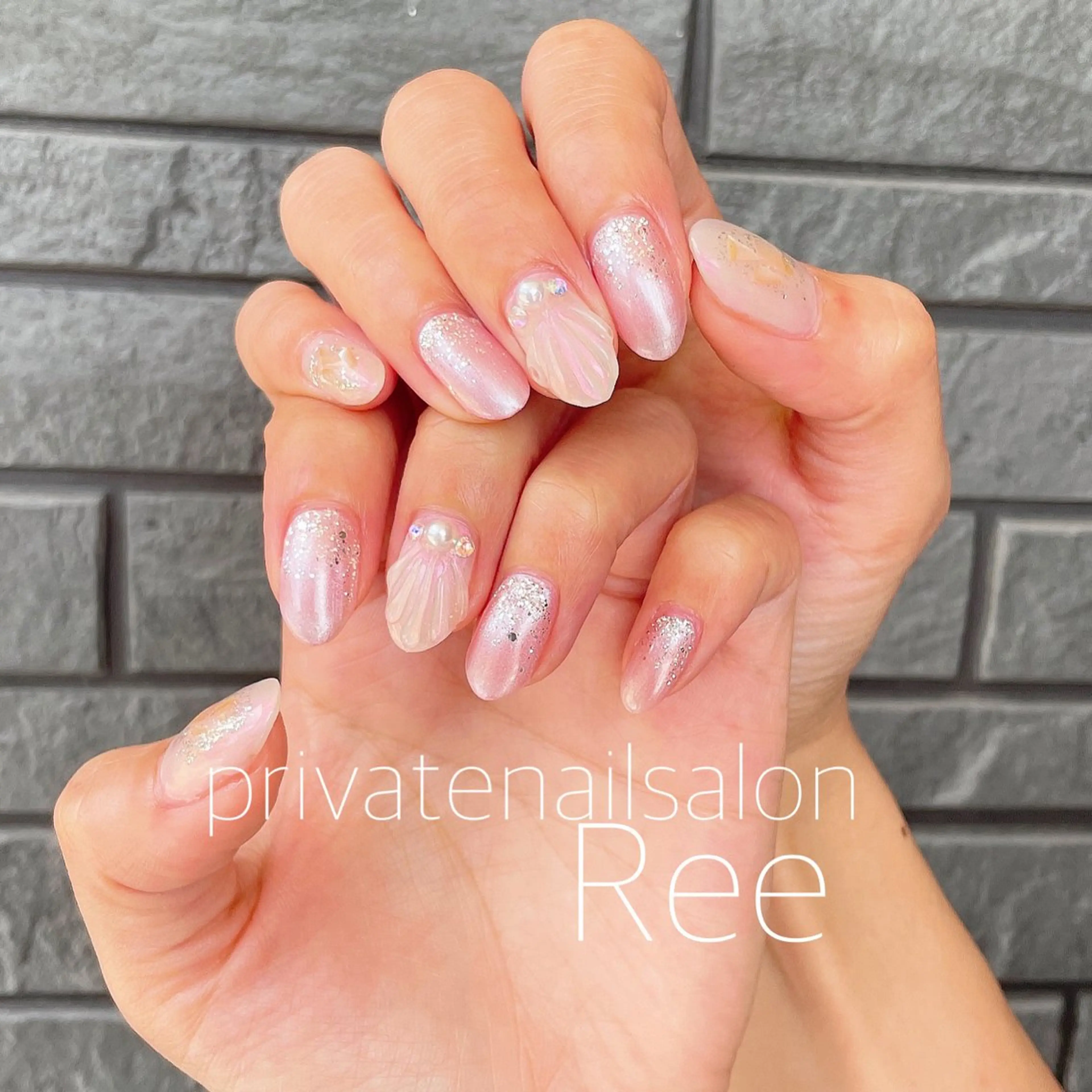 ネイル 知花 梨花のネイルデザイン