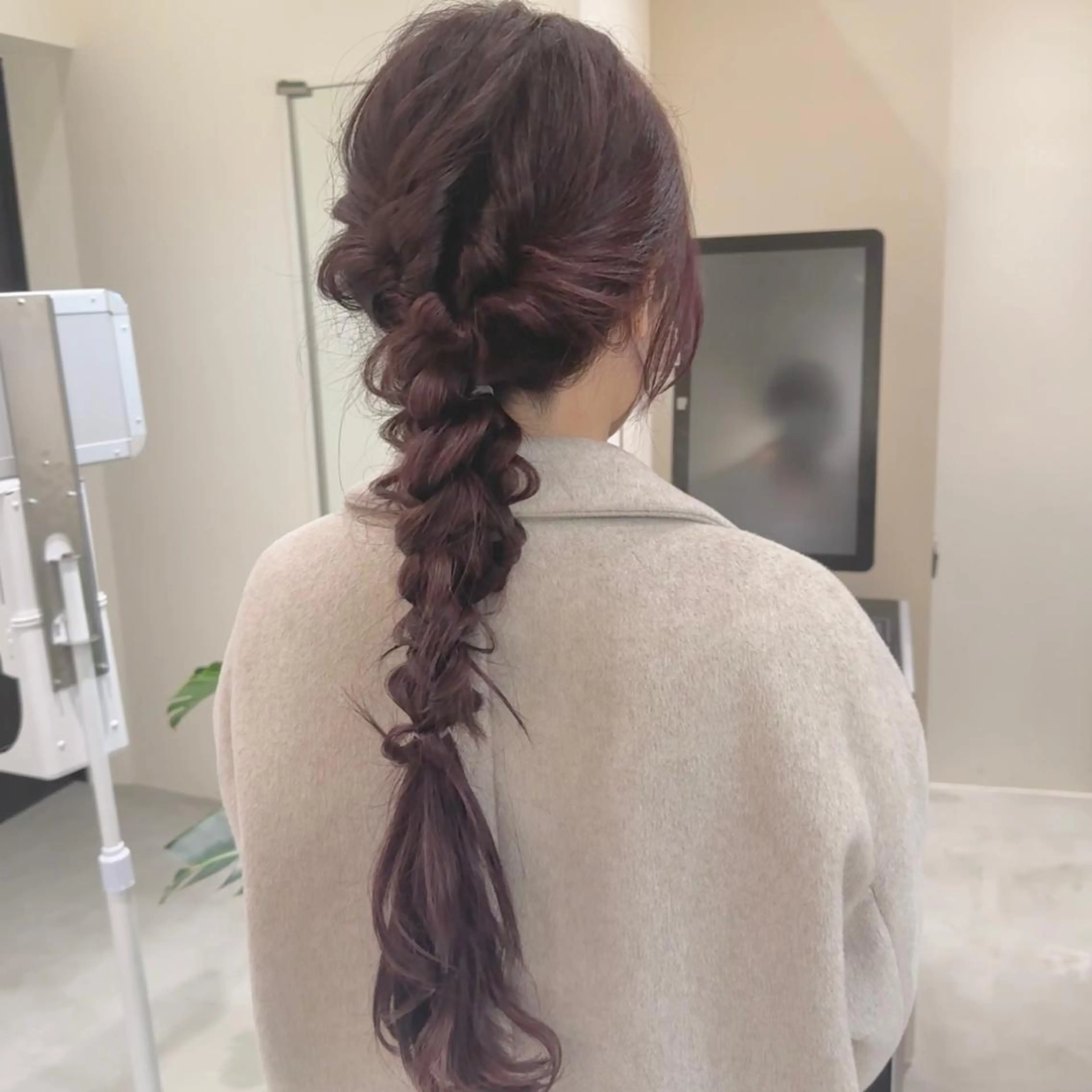 ミディアム カラー パーマ ヘアアレンジ メンズ キッズ ネイル マツエク・マツパ アイブロウ 顔周りcut/ 艶ワンカラー♥ちさきのヘアスタイル
