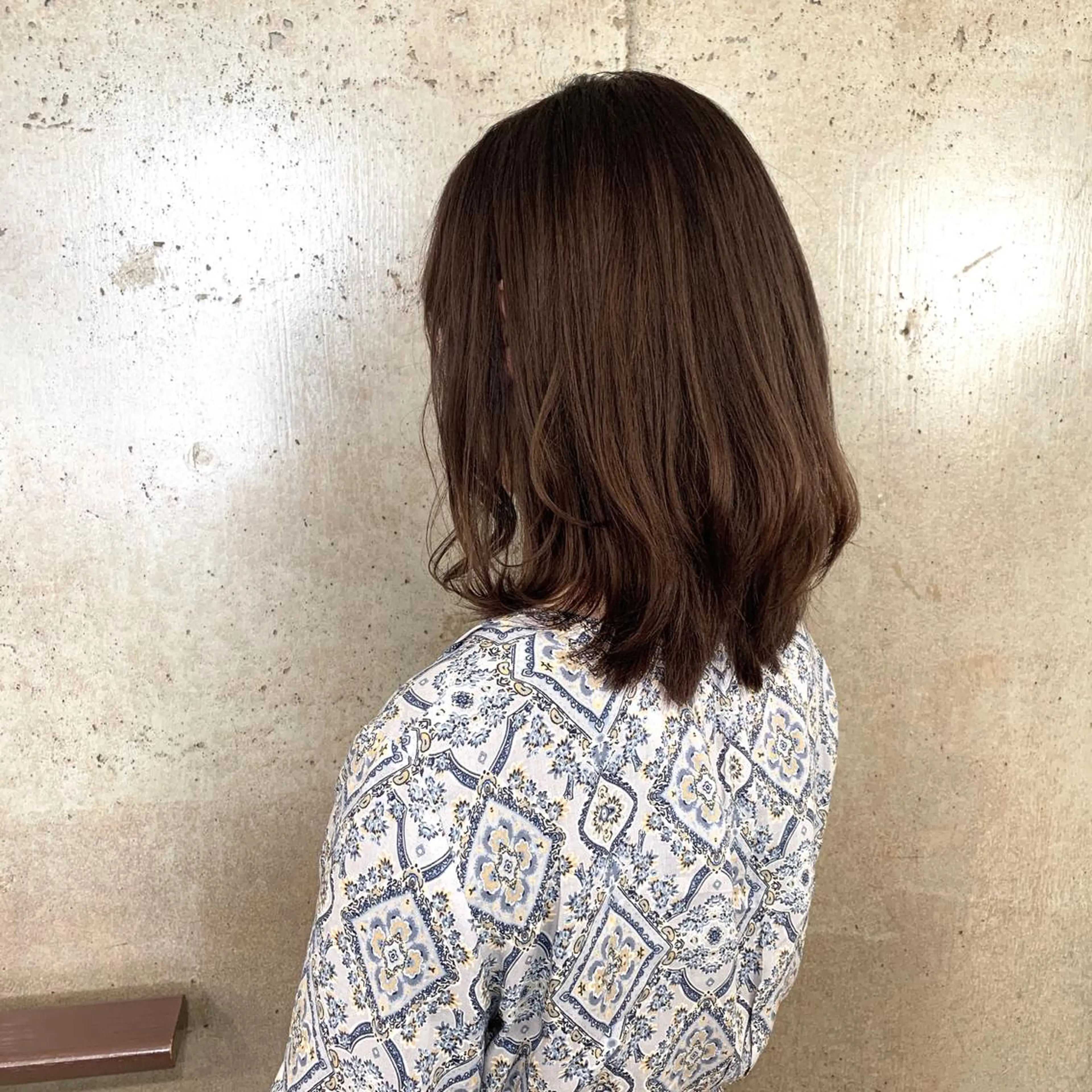 ミディアム カラー 二宮 早智子のヘアスタイル