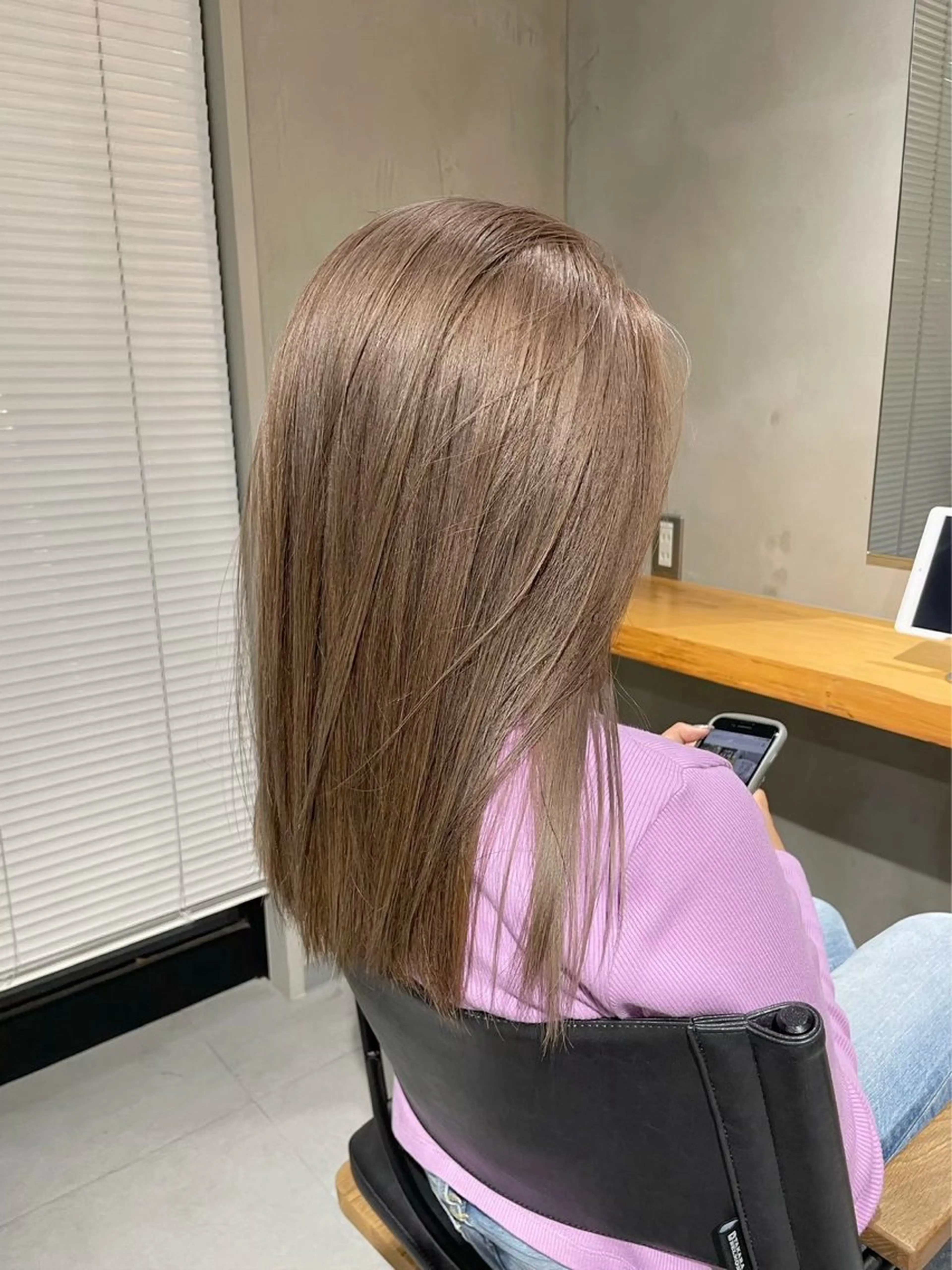 セミロング カラー Hina/ハイライト 、パーマモデル募集中のヘアスタイル