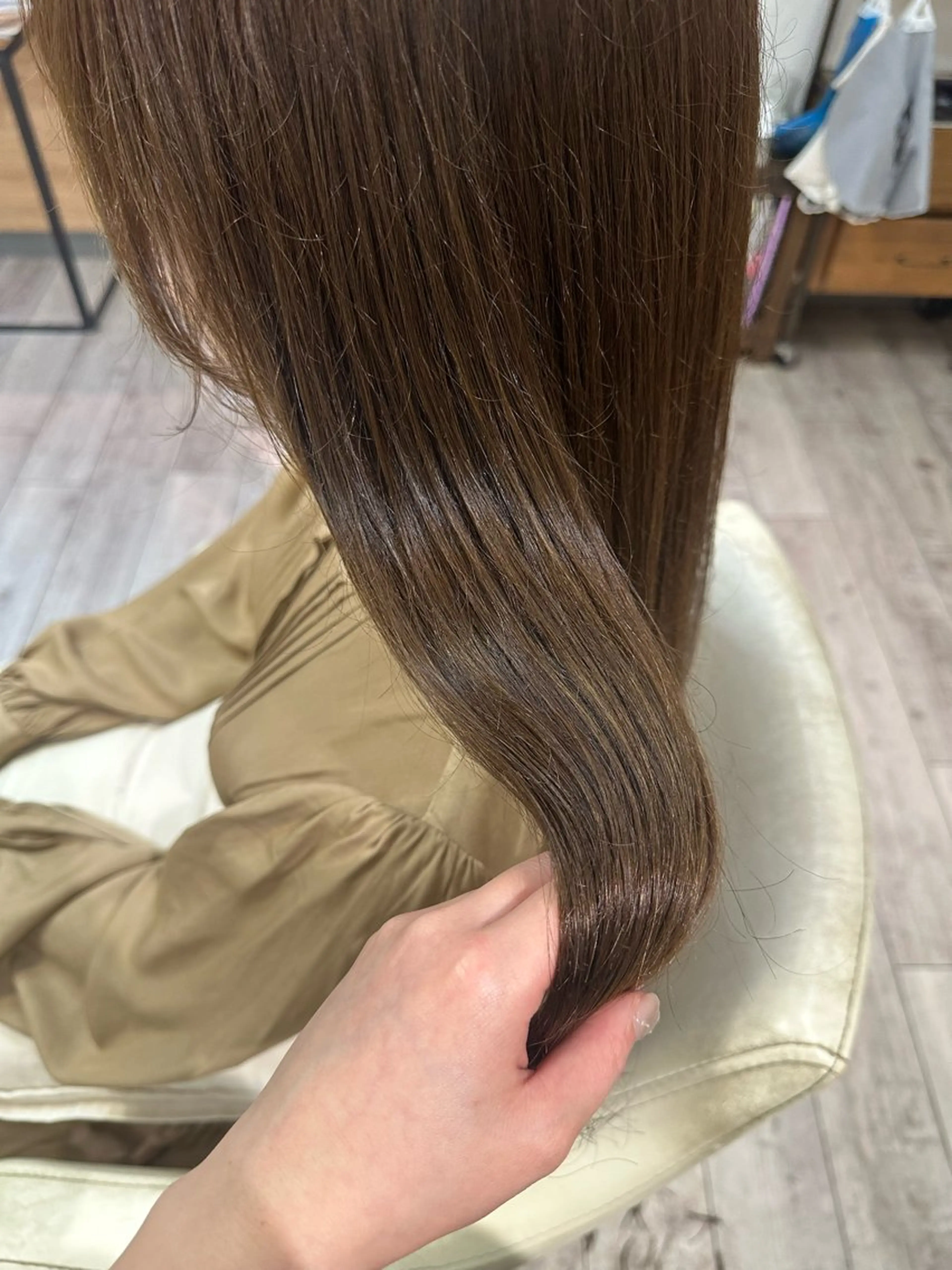 カラー ブリーチ ブリーチなしカラー GIFT所属・橋本叶夢/ ショートヘア/透け感のヘアスタイル