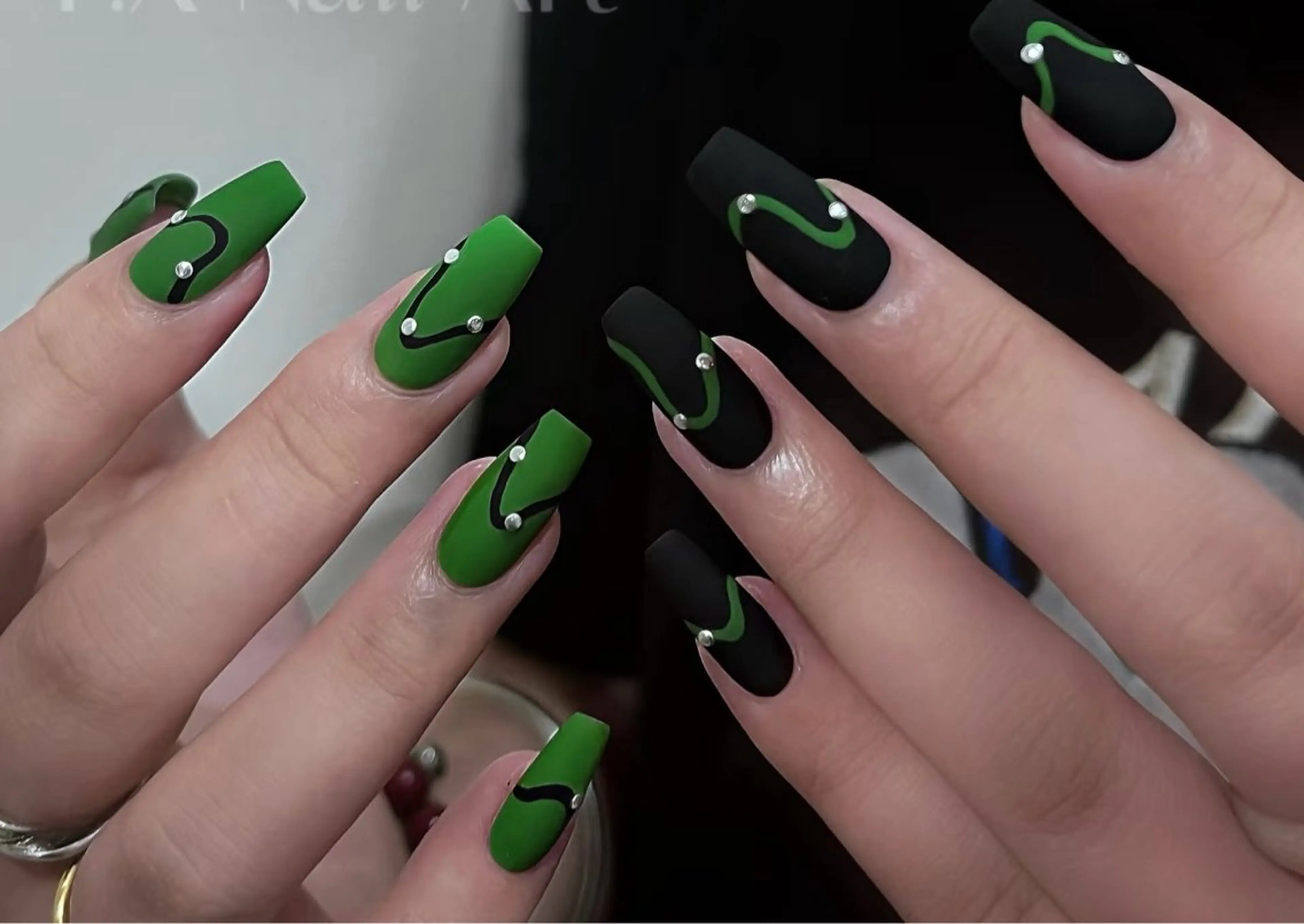 ネイル hello.nail所属・Horie 雪のネイルデザイン