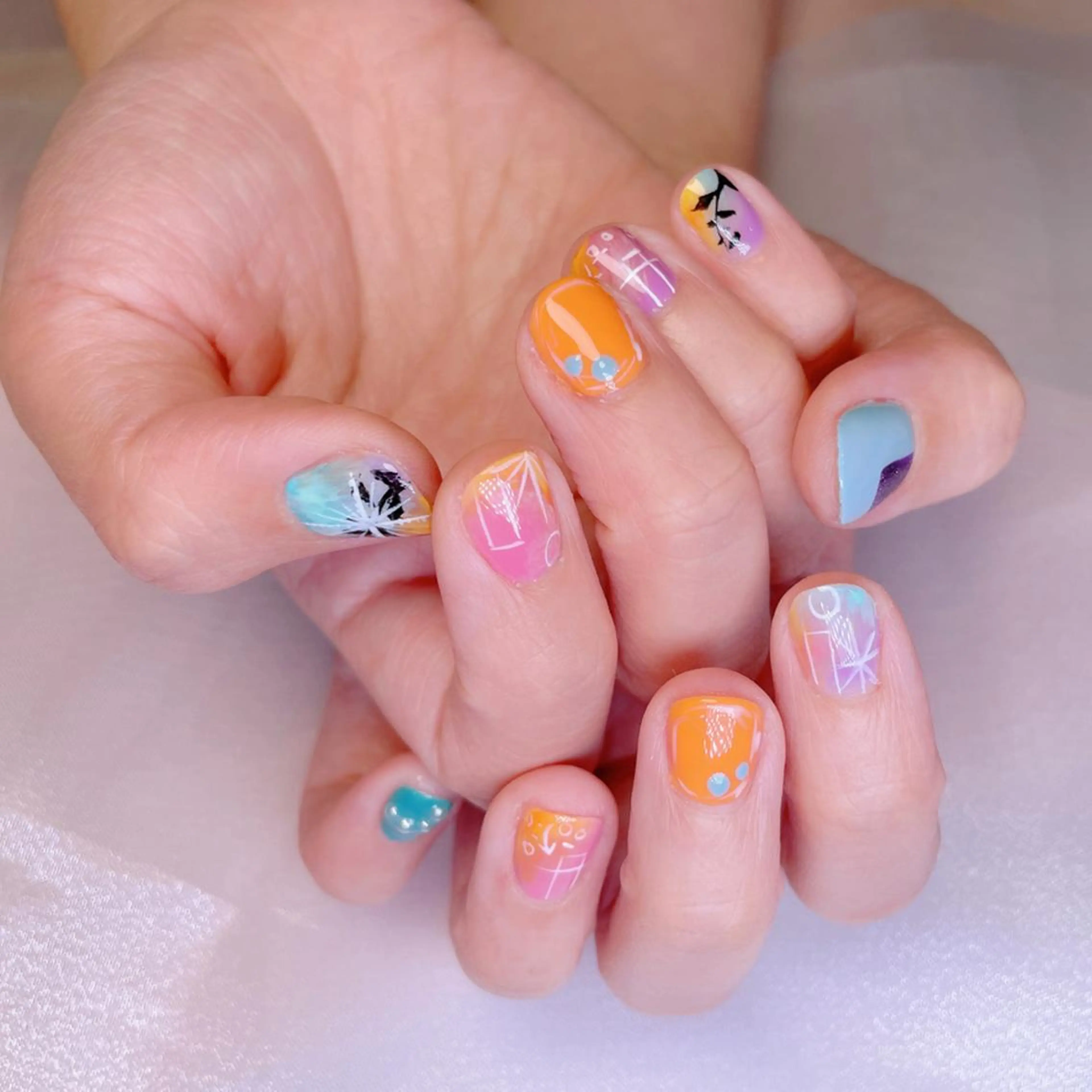 ネイル ルイス " Nail 渋谷のネイルデザイン