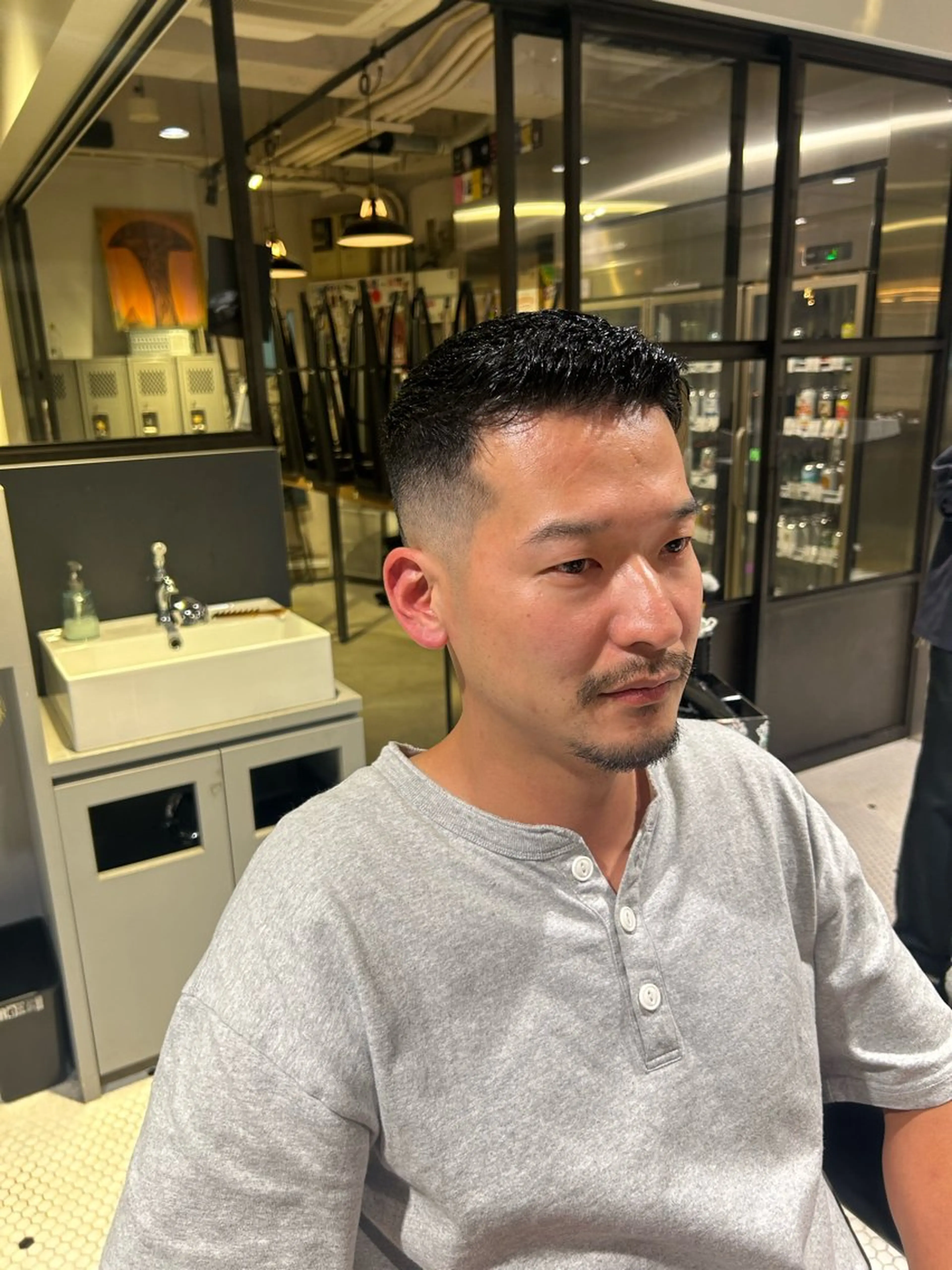 ショート FRANK’S BARBE(E)R THE STAND.所属・飯田橋メンズカット 高橋琴音のヘアスタイル