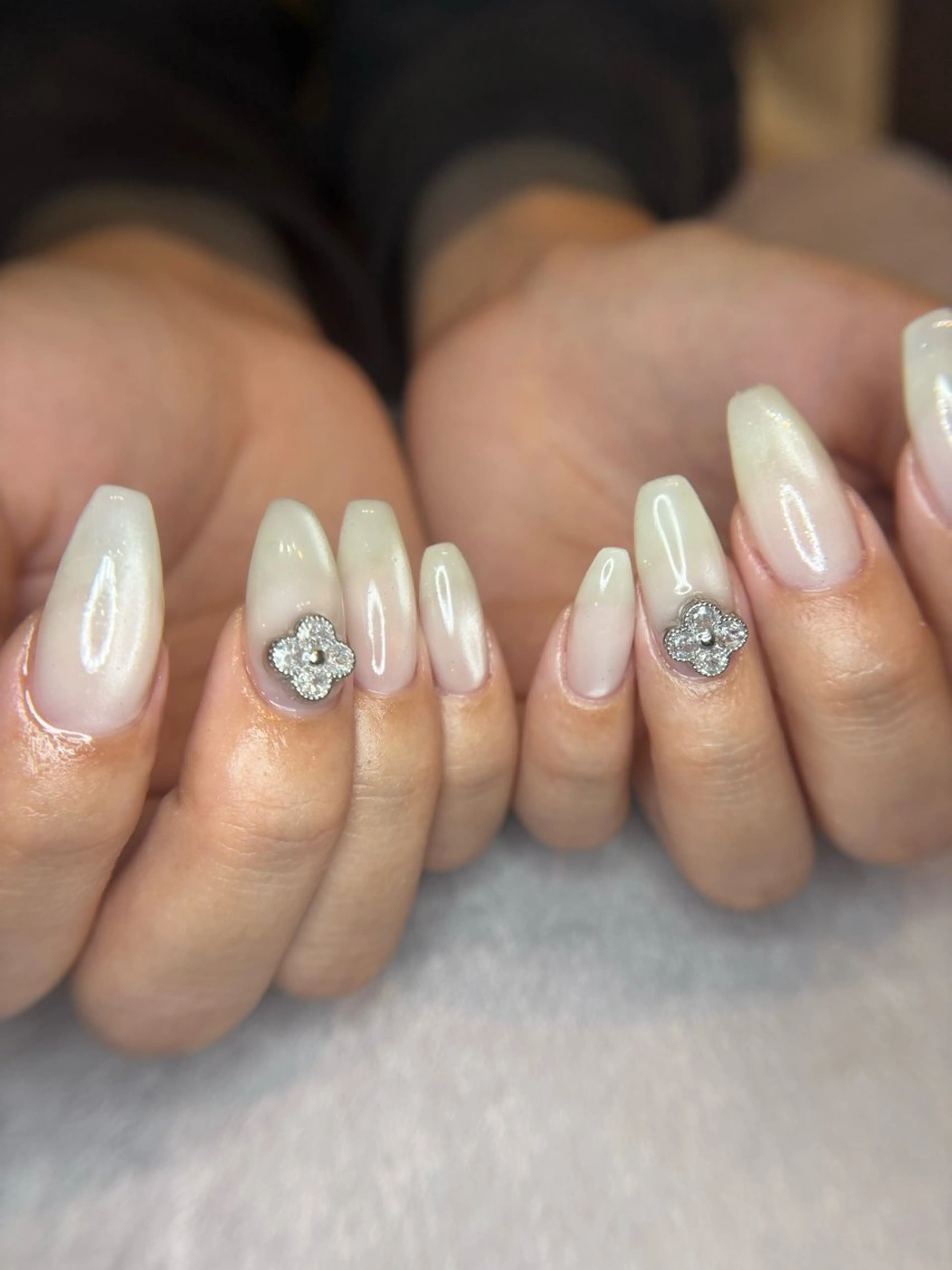 オフありデザイン2本​〜​🤍マグネット、フラッシュラメ＋¥500🤍《長さだし追加👌´-》の写真