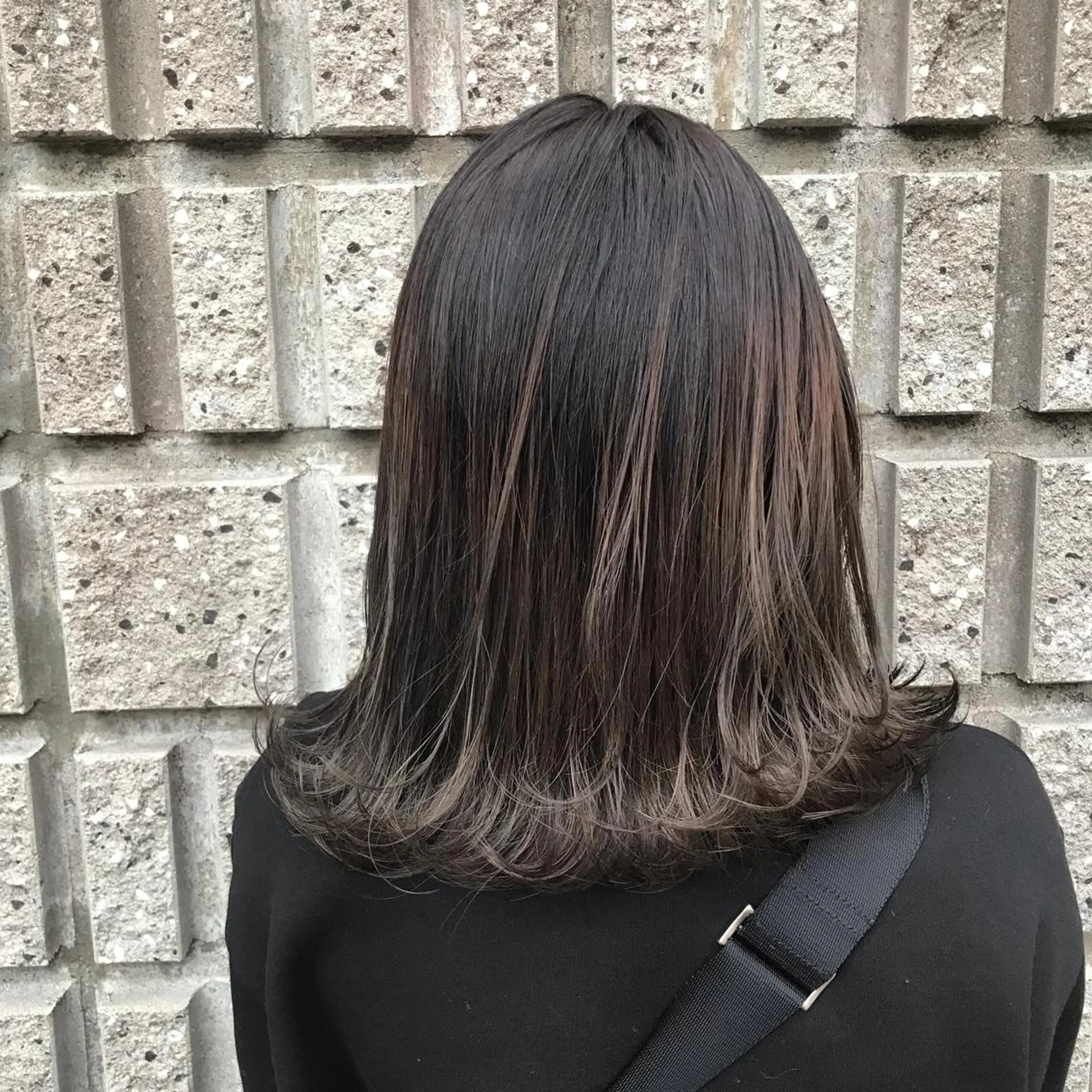 セミロング カラー バレイヤージュ レイヤーカット レイヤー/顔周り /AKARIのヘアスタイル