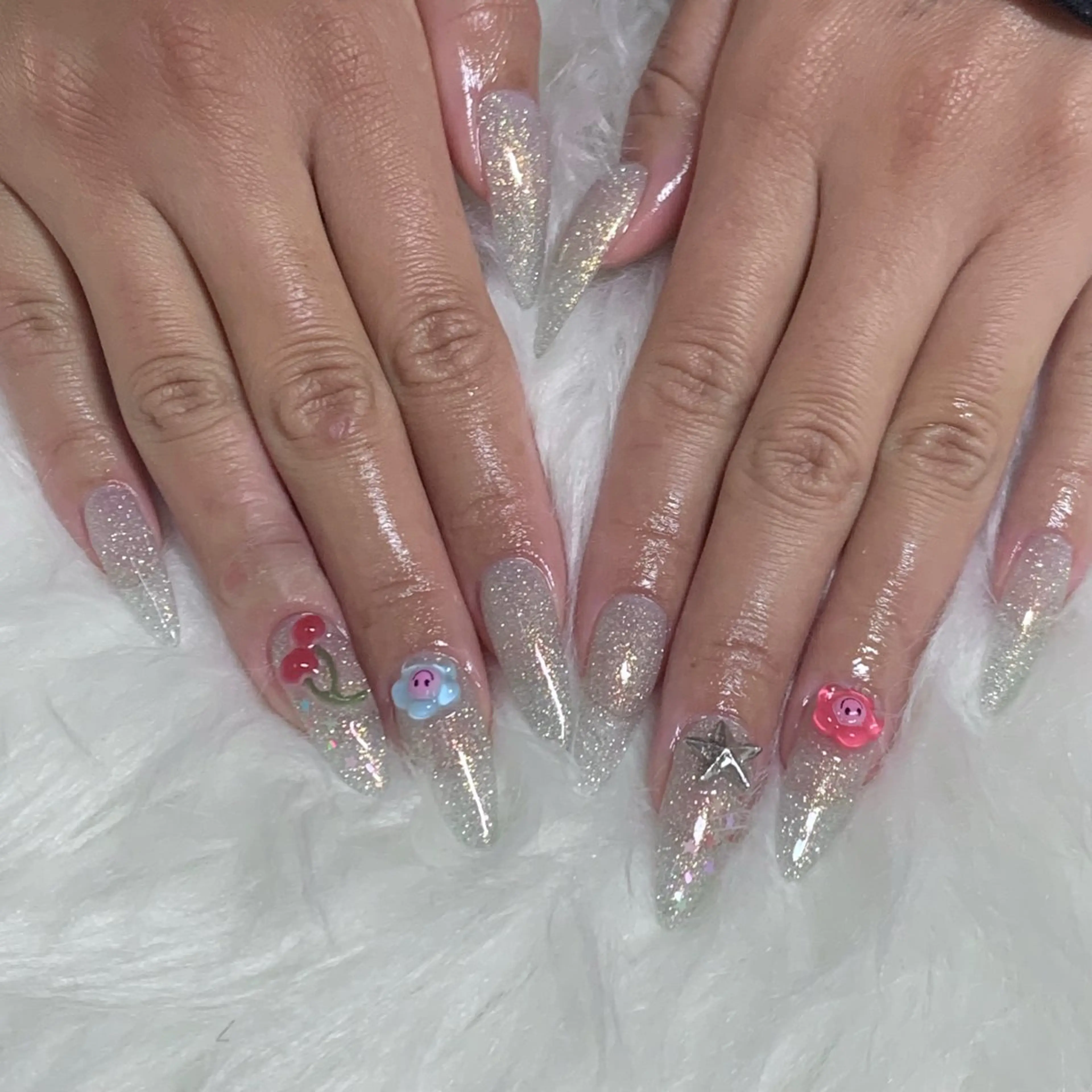 ネイル L'OM OSAKA所属・R nailstudioのネイルデザイン