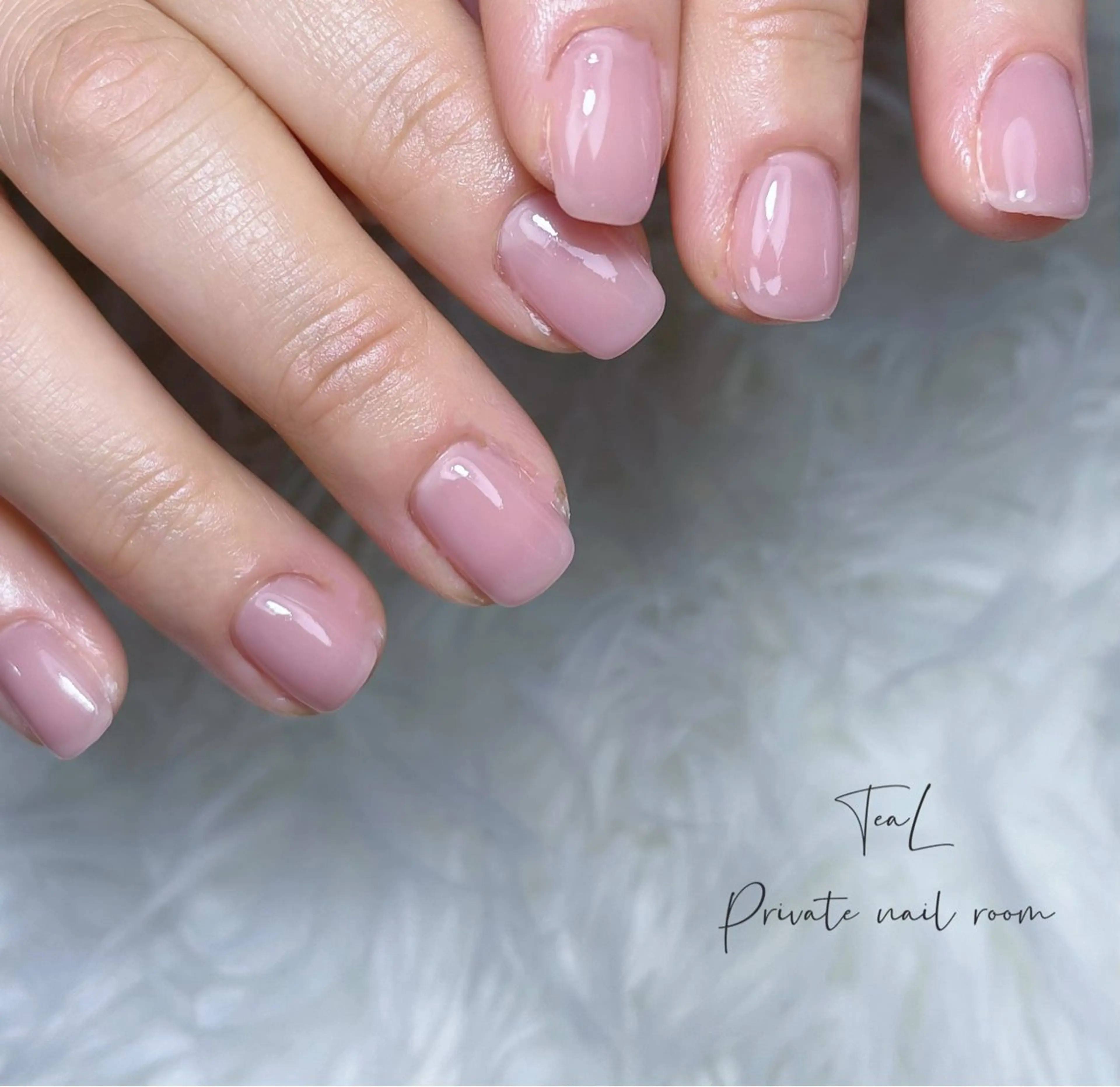 ネイル オフィスネイル ワンカラーネイル シンプルネイル ハンドネイル TeaL nailのネイルデザイン