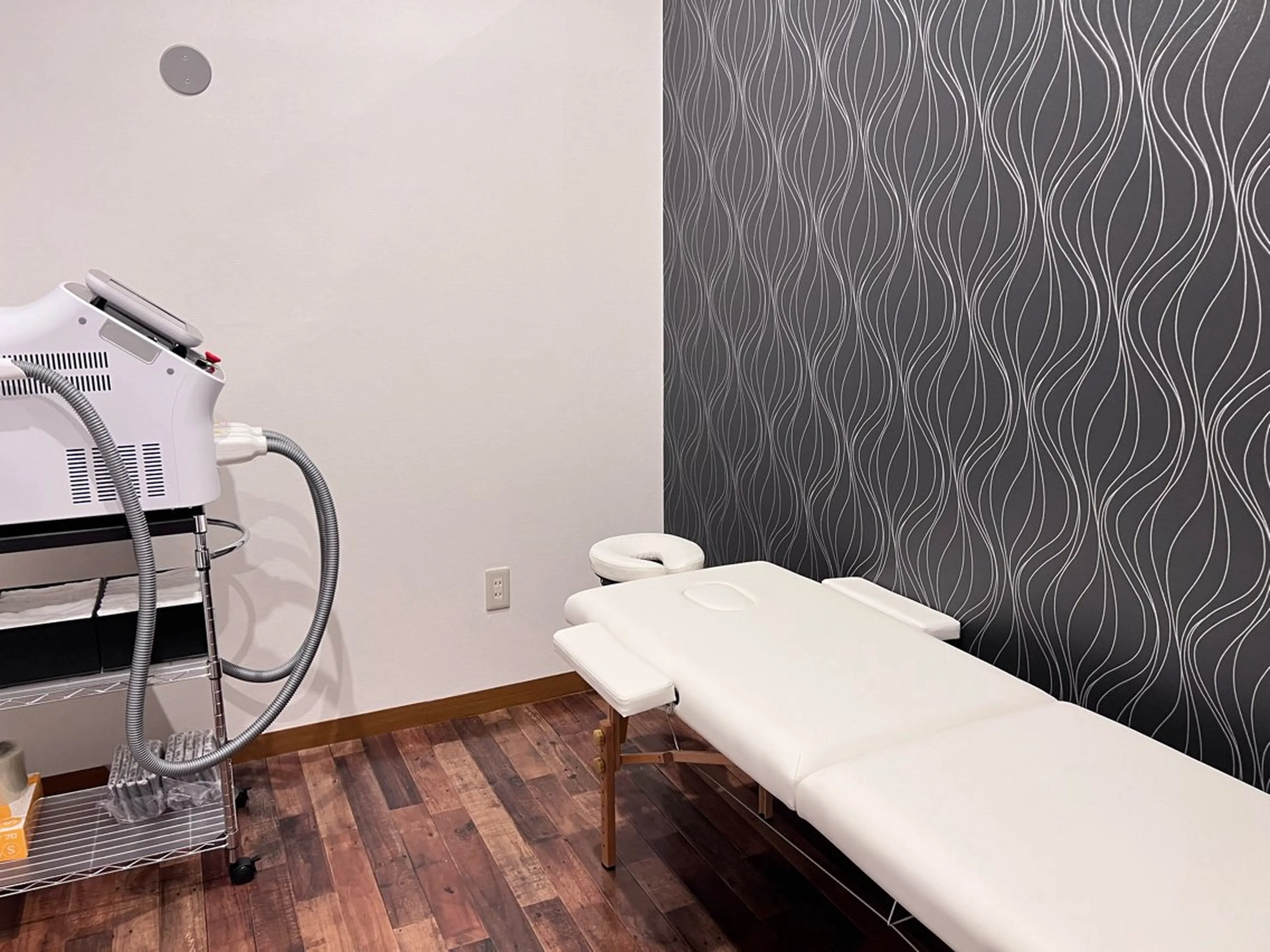 Luna 韮崎市 深澤真緒のマツエク・マツパデザイン