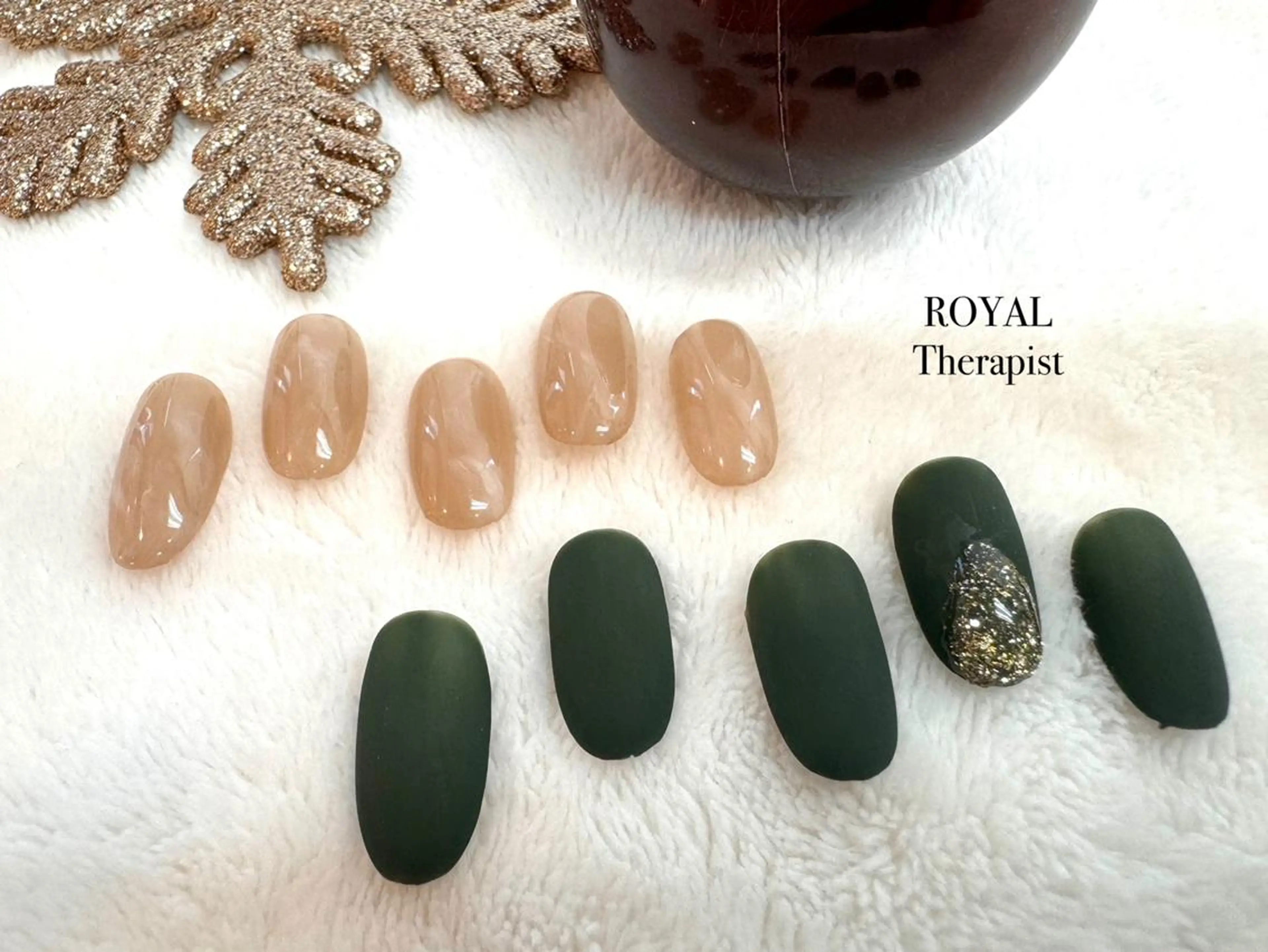 ネイル ラメ(グリッター) ワンカラーネイル ハンドネイル 【寺岡】 ロイヤル•セラピストのネイルデザイン