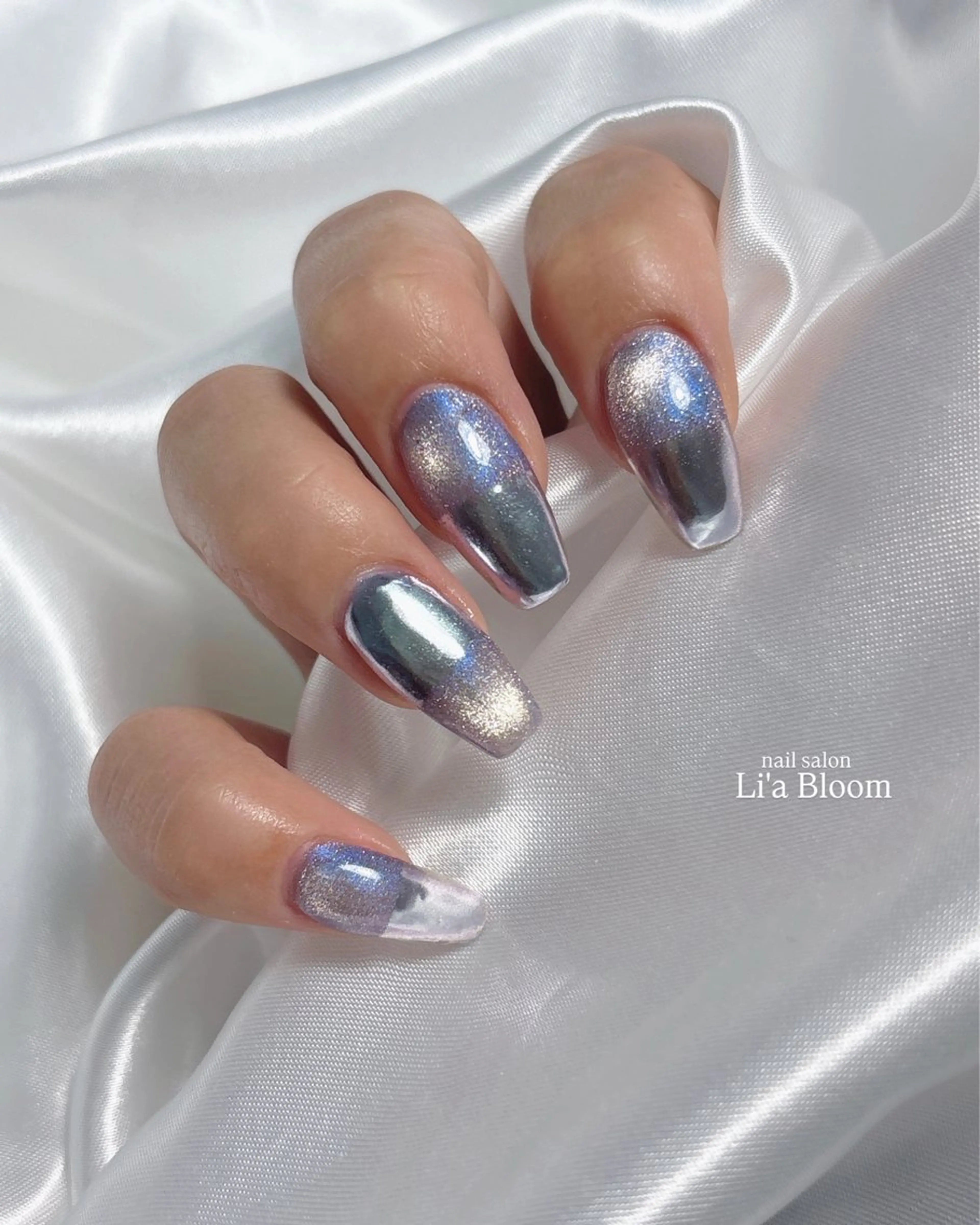 ネイル マグネットネイル ハンドネイル Li'a Bloom所属・🦋🤍 madoka🤍のネイルデザイン