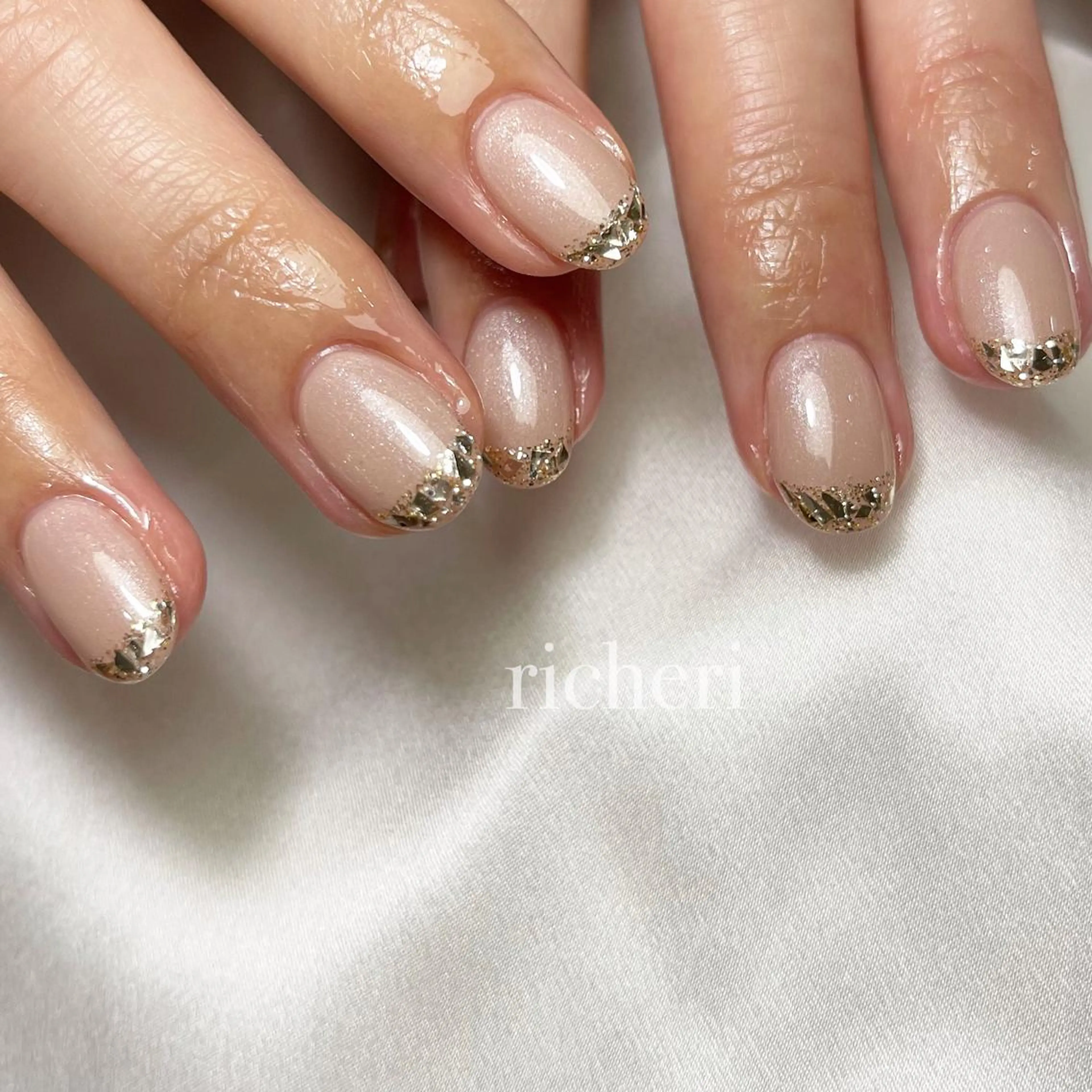 ミディアム ネイル ハンドネイル richeri beautyのエステ・リラクイメージ