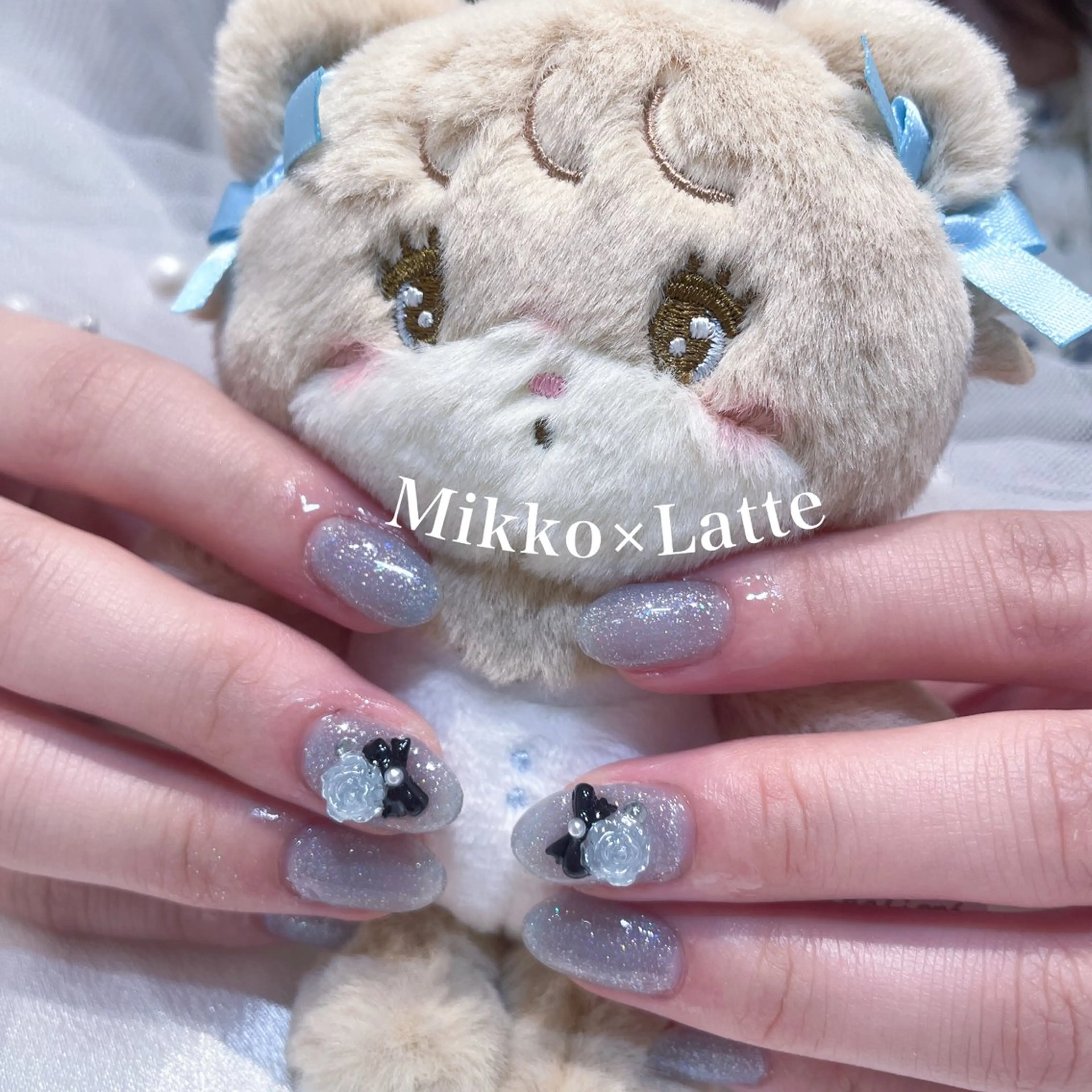 ネイル GO TODAY SHAiRE SALON原宿 Liber所属・️🫧もこ 艶感ネイル🫧のネイルデザイン