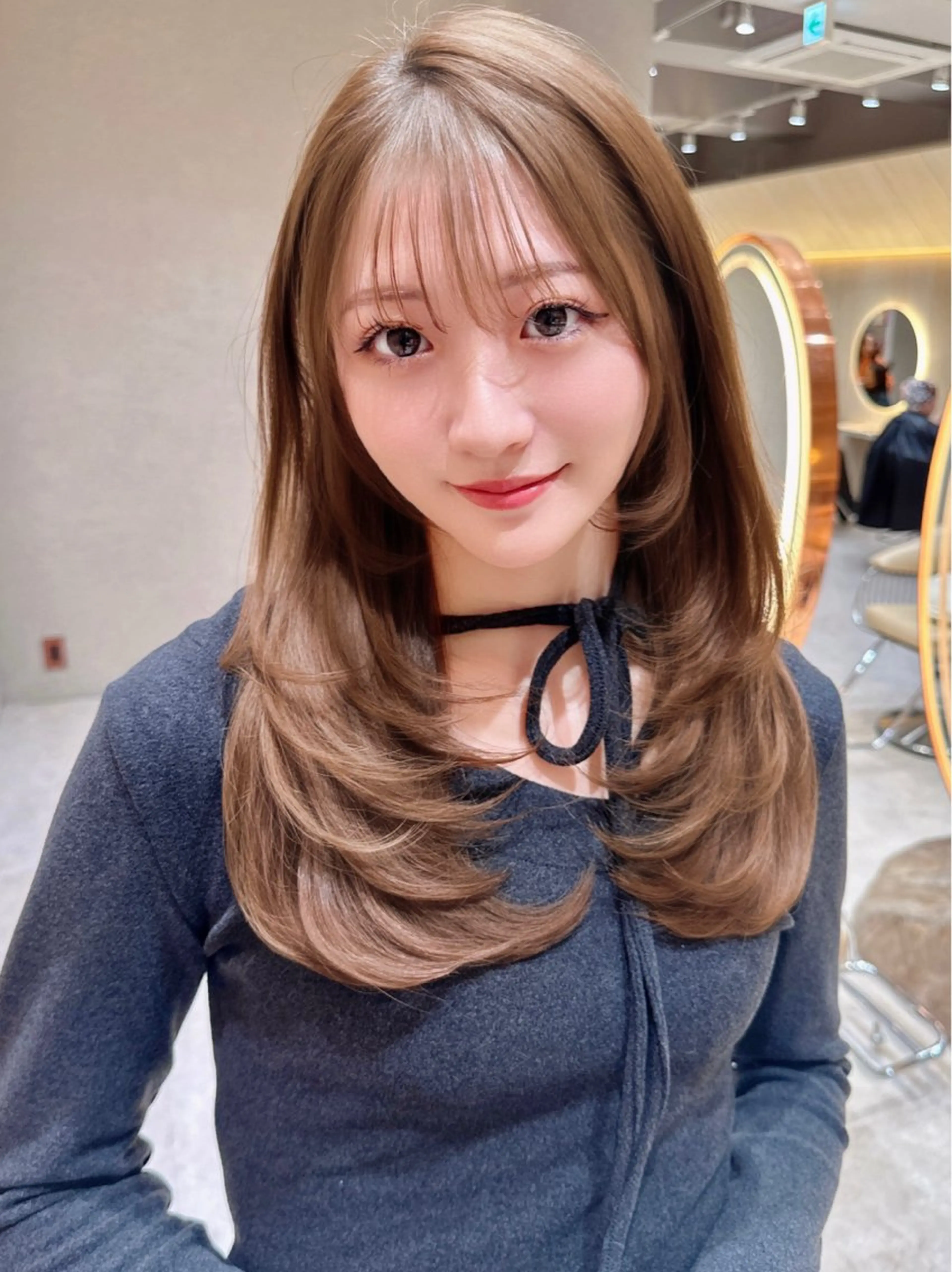 セミロング カット ヘアカラー トリートメント レイヤー❣️縮毛矯正 川村利幸のヘアスタイル