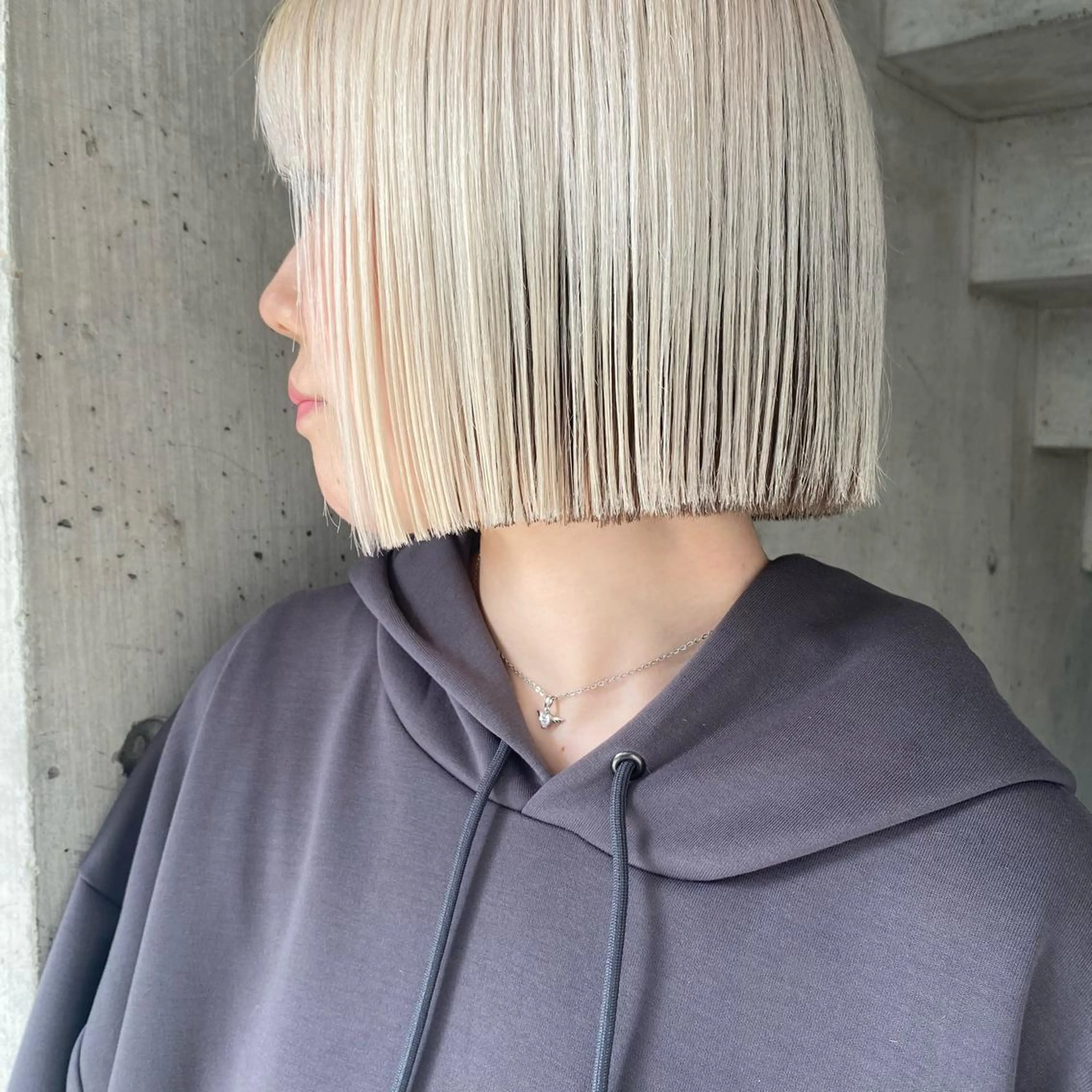 ショート カラー センターパート/ 暖色カラーayuのヘアスタイル