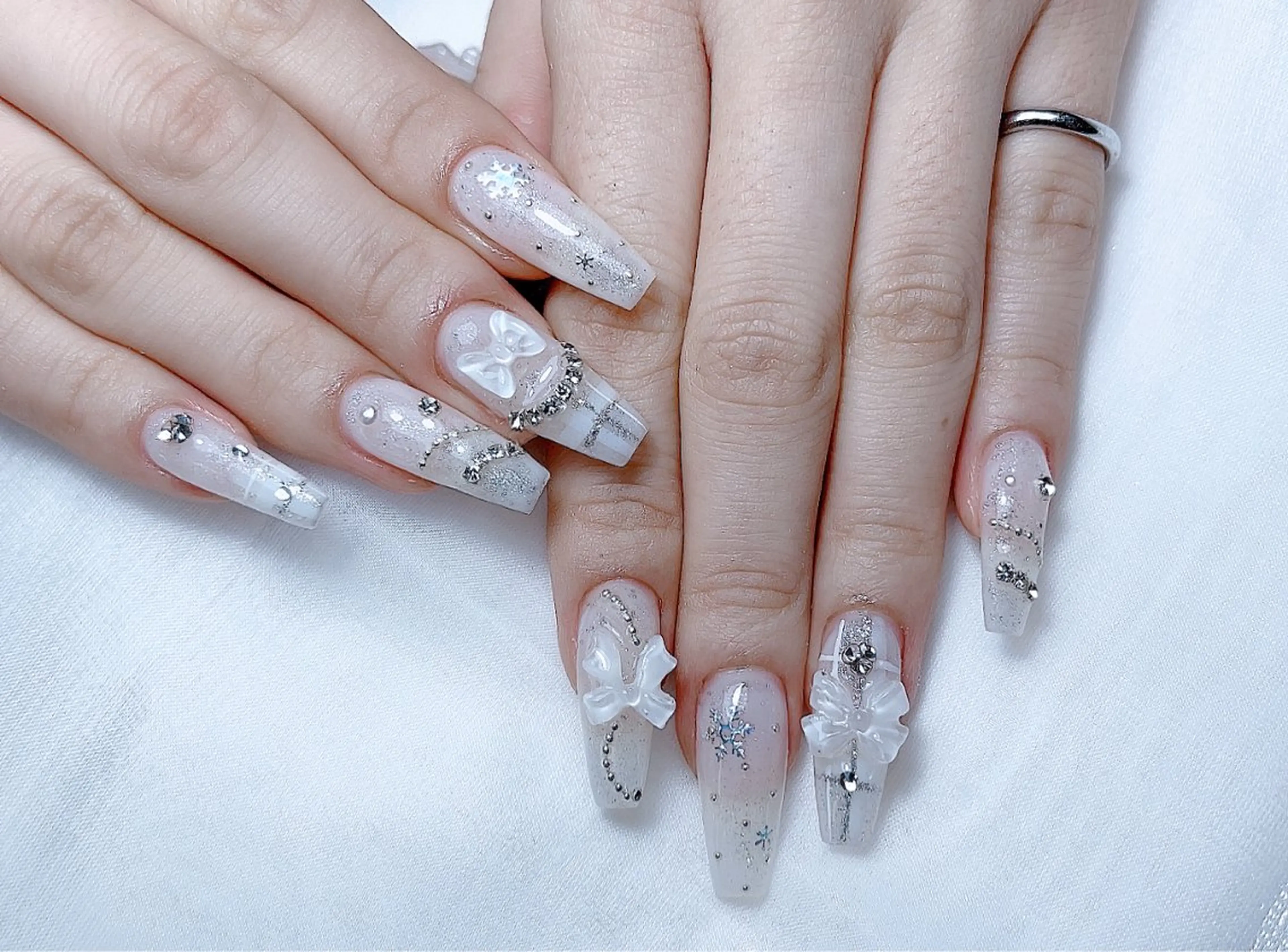 ネイル ハンドネイル M🌷nail 長さだし専門店のネイルデザイン