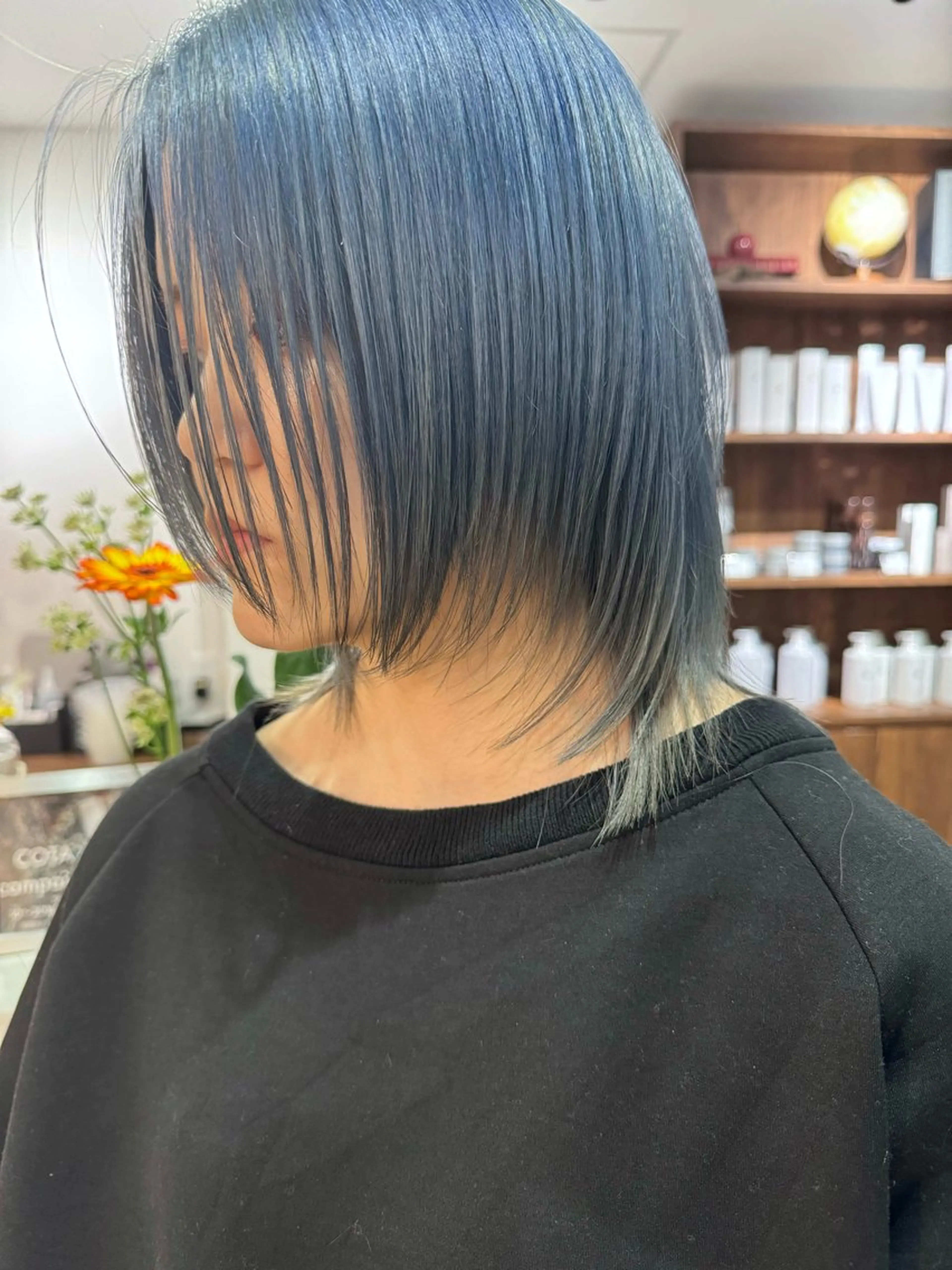 ミディアム カラー 似合わせカット ヘアカラー トリートメント (h)wim ウィムのヘアスタイル