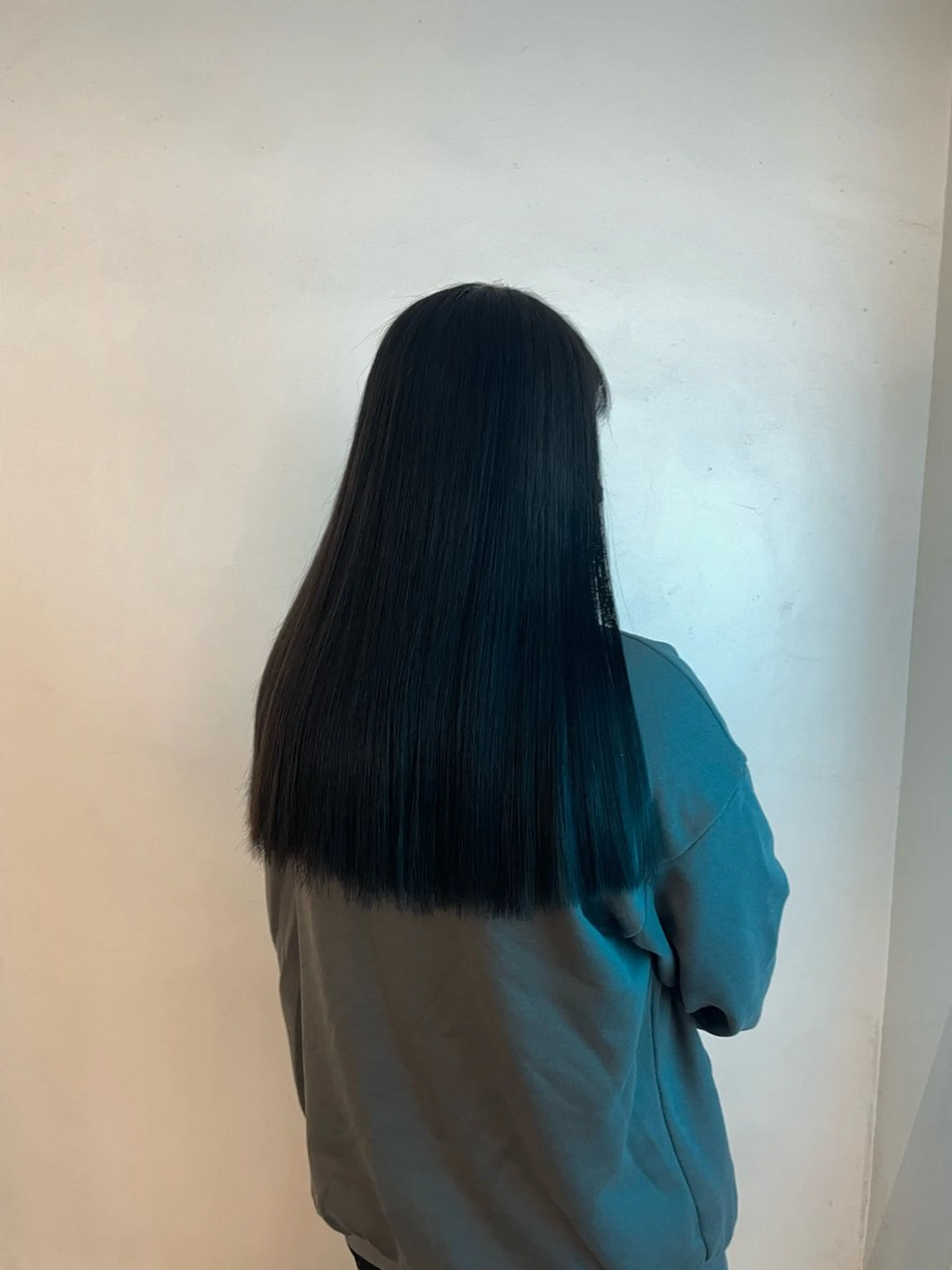 ミディアム カラー ヘアカラー 🌟暖色系ハイトーン 🌟AIのヘアスタイル