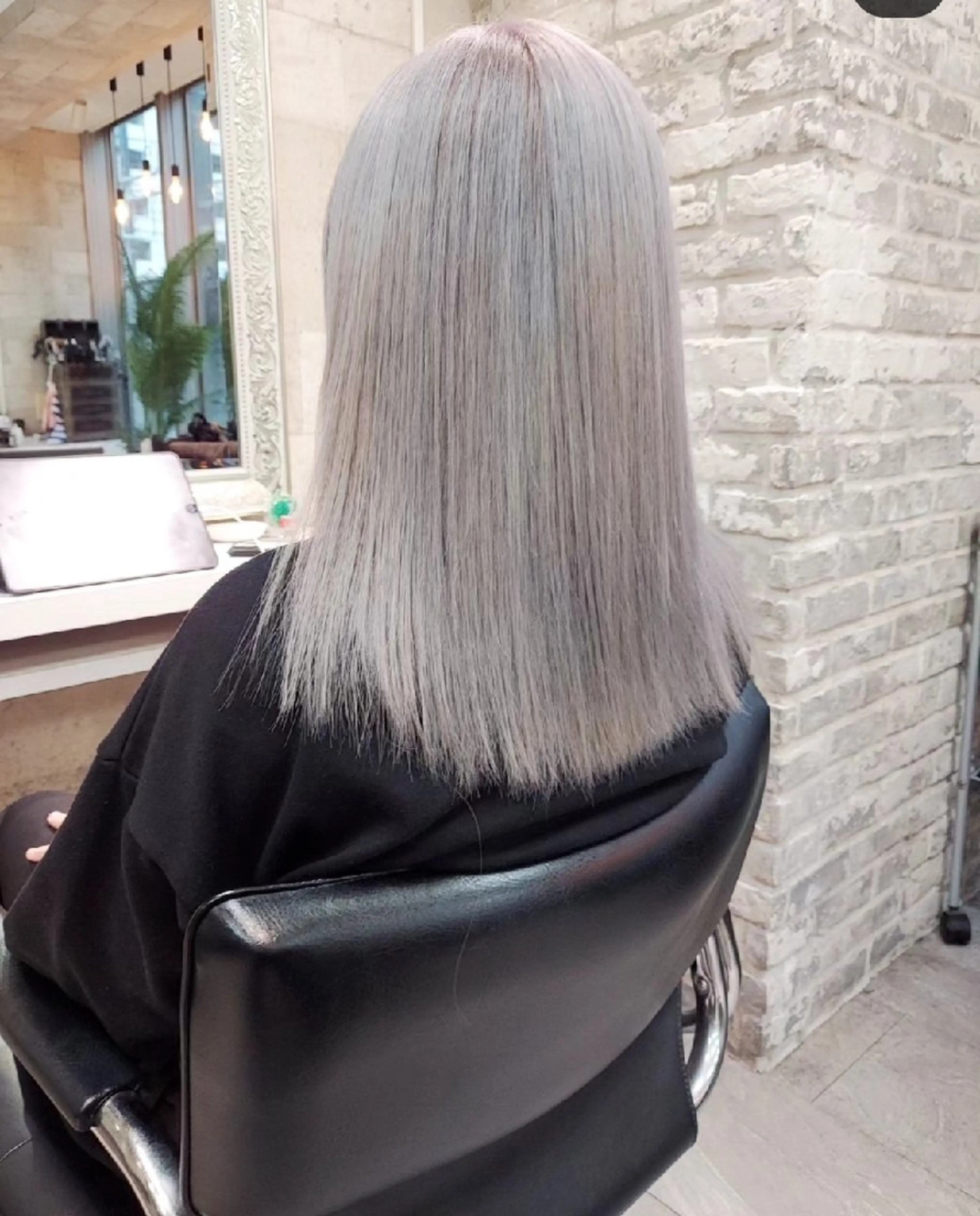 ロング カラー シルバー ヘアカラー トリートメント grow上野御徒町【グロウ】所属・ブリーチ・ハイトーン 特化🎉内山のヘアスタイル