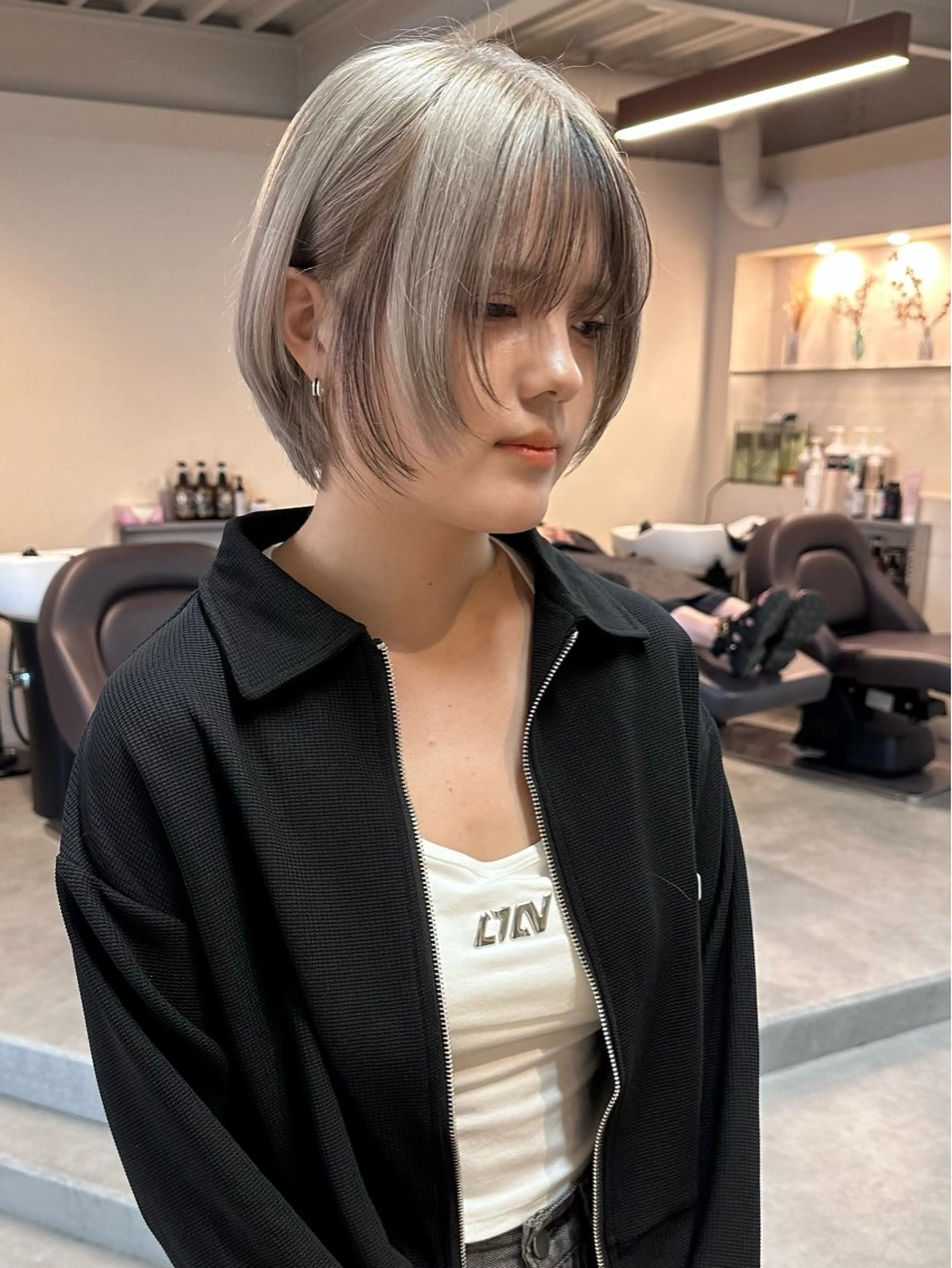 ショート カラー ハイトーン×似合わせ 🌱中川慎之介のヘアスタイル