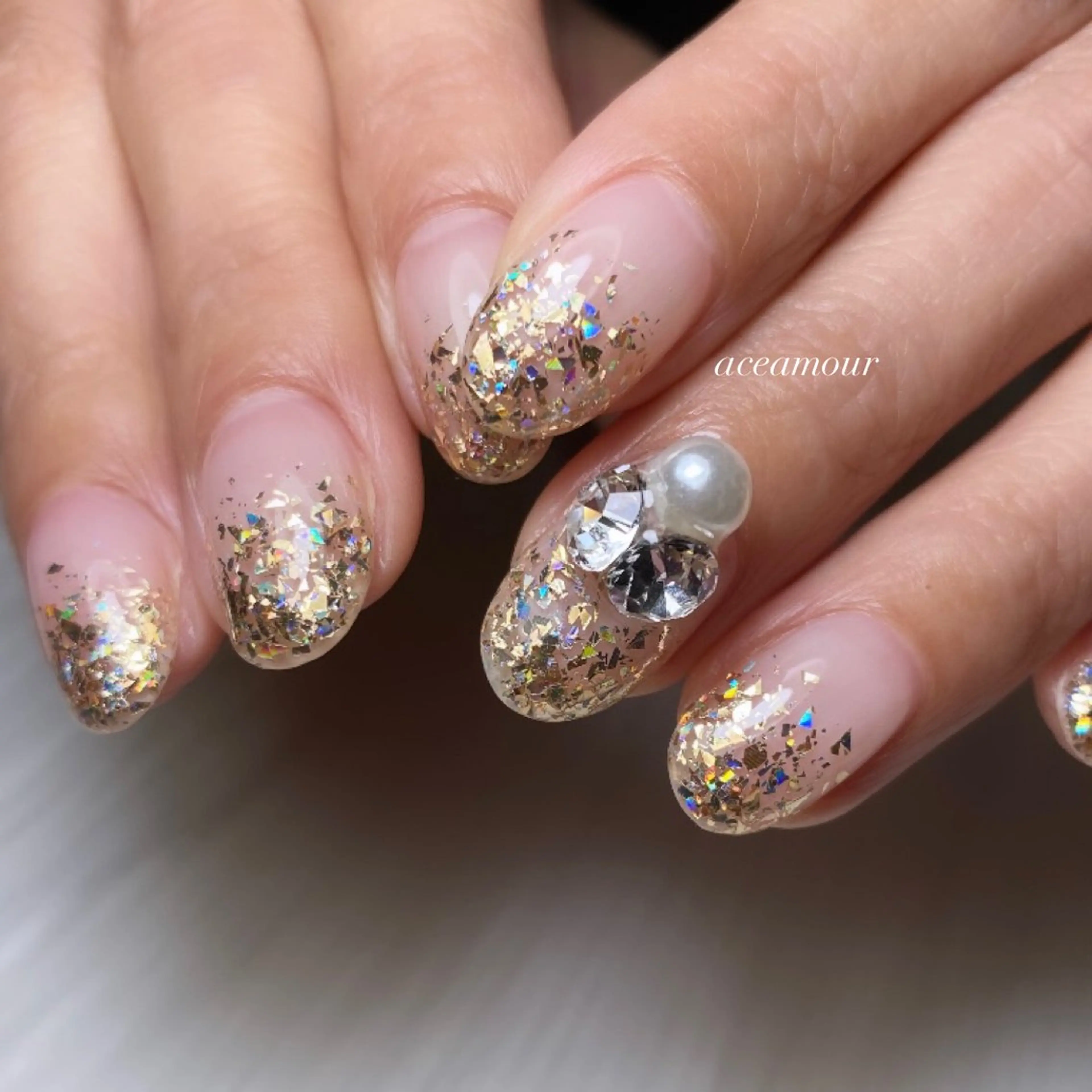 ネイル キラキラネイル ネイル/耳つぼ /新ホワイトニングのネイルデザイン