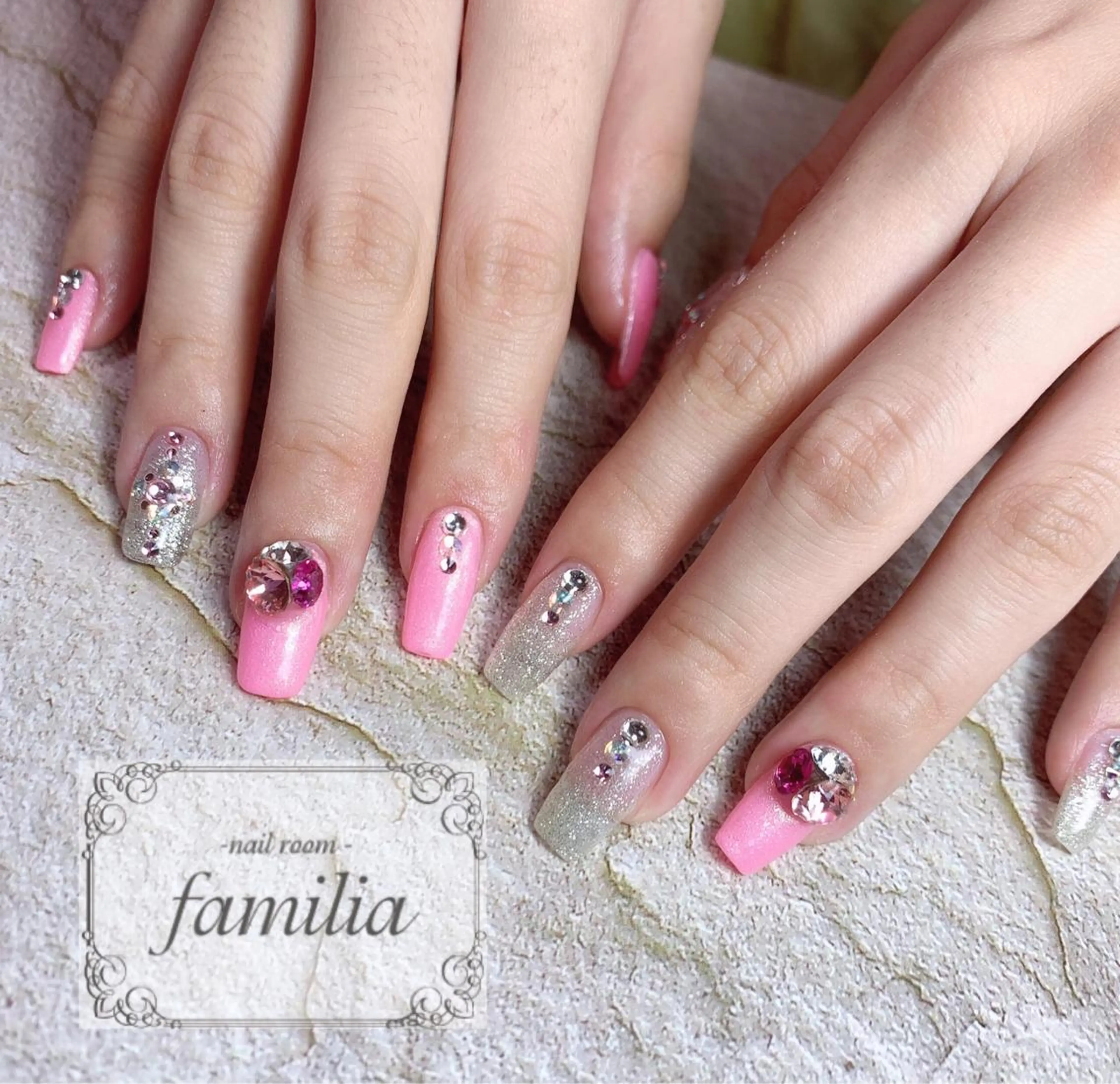 ネイル -nailroom- familiaのネイルデザイン