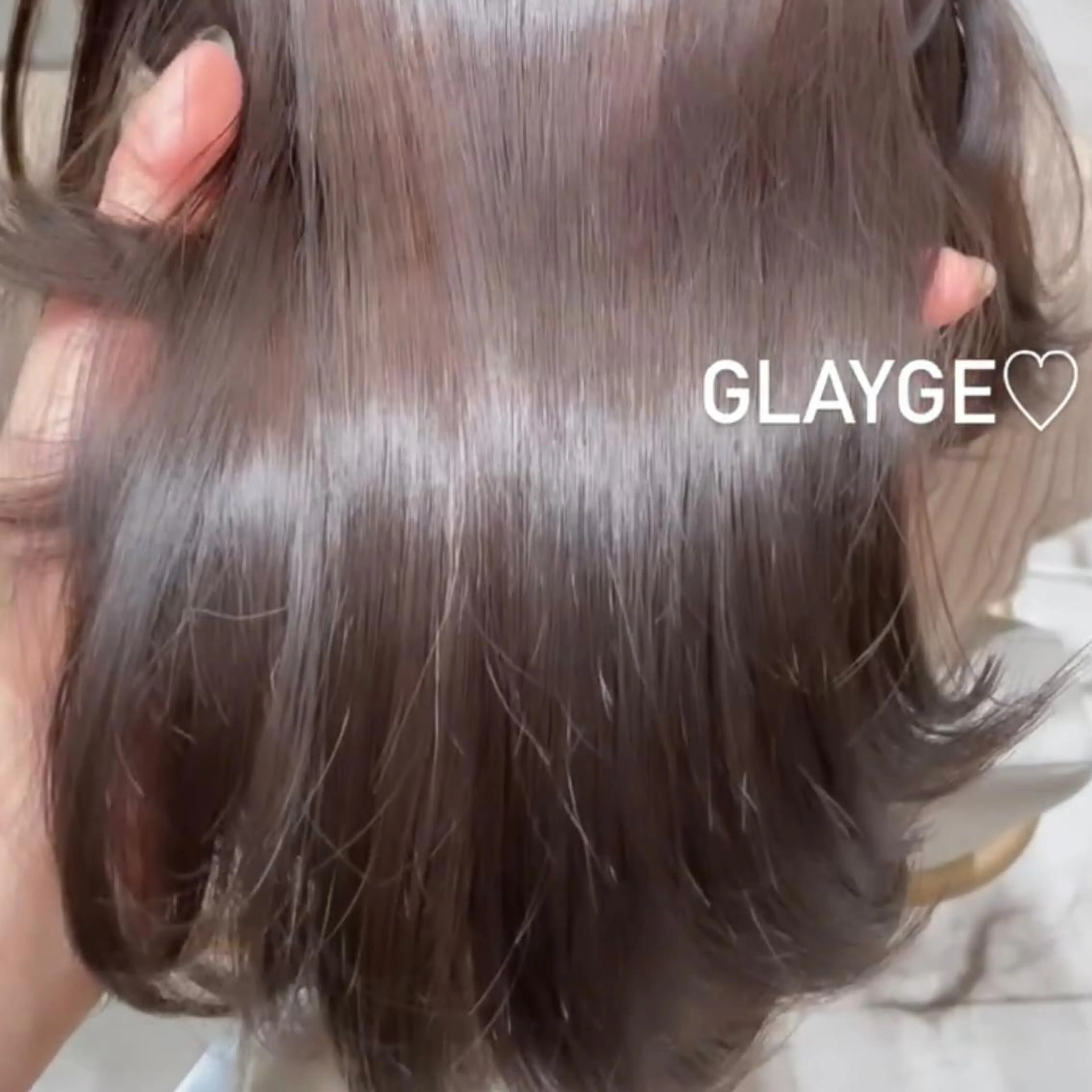 ロング カラー Toiro所属・🤎小顔レイヤー /ベージュ🤎友香のヘアスタイル