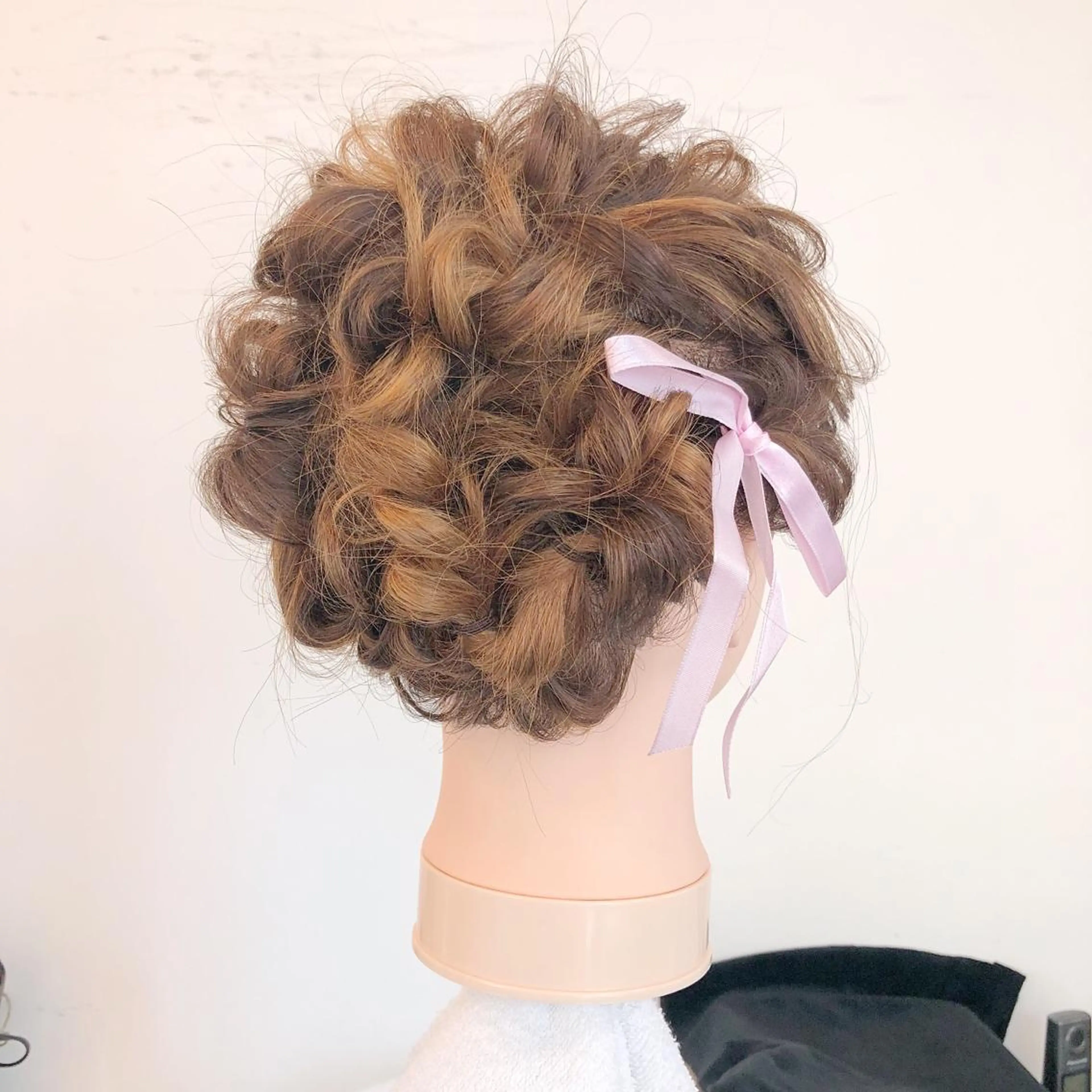 ミディアム 榎園 由美のヘアスタイル