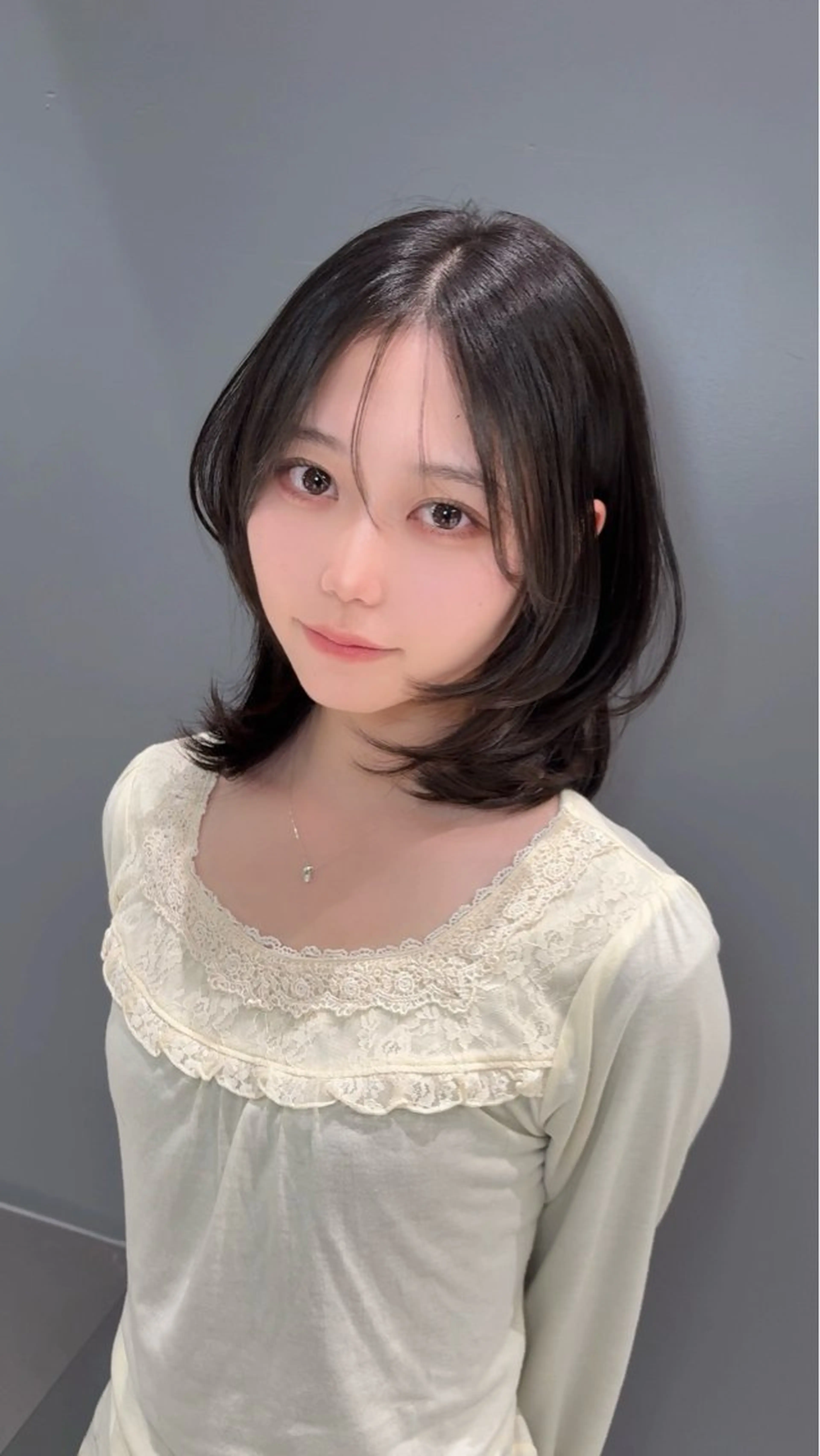 ミディアム カット ヘアカラー REDEAL ope. 大宮所属・がわ/ハイレイヤー /ハイトーンカラーのヘアスタイル