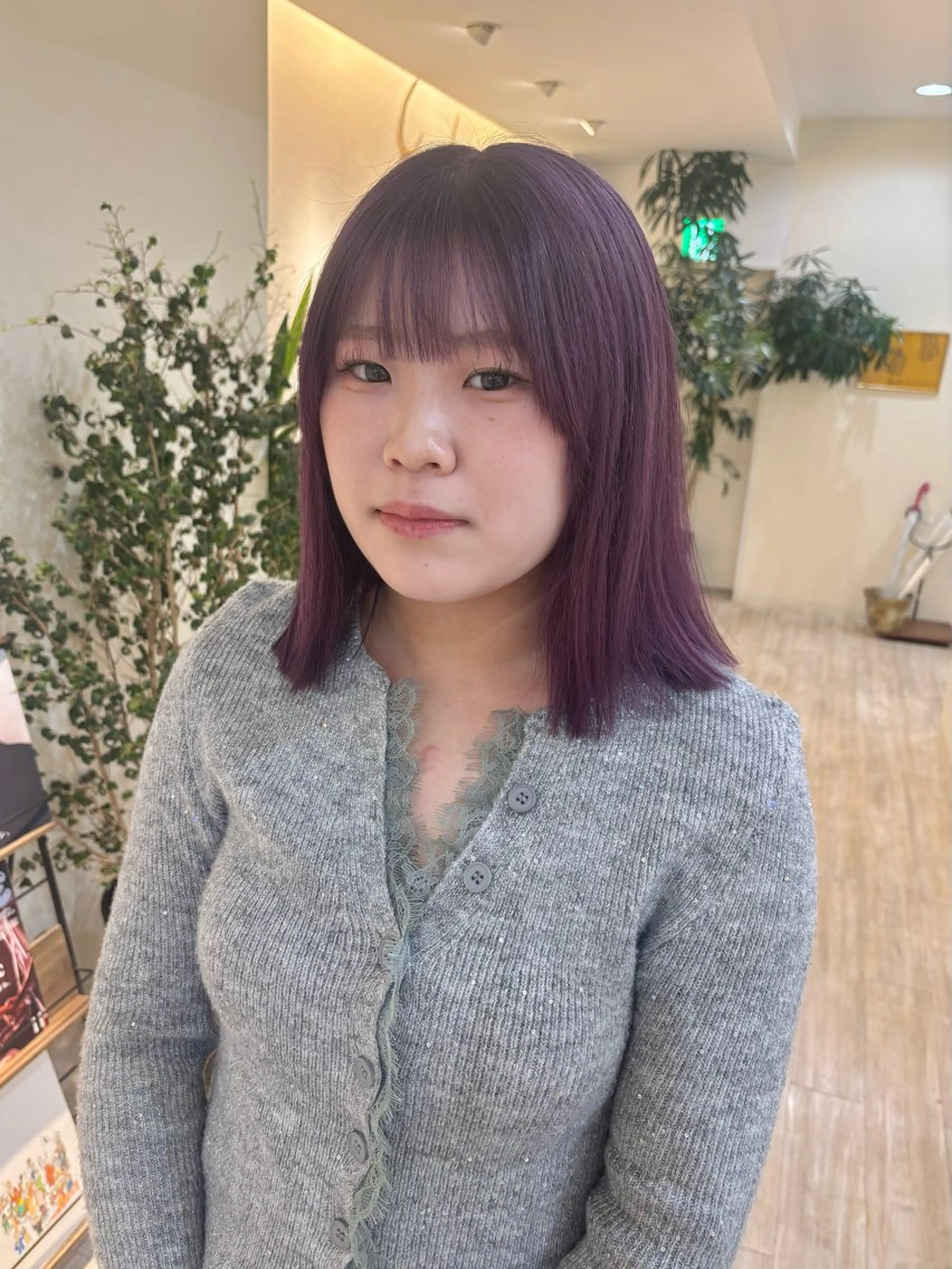 ショート カラー カット ヘアカラー トリートメント くさかみさき🌼暖色 /耳つぼ/オタク🌼のヘアスタイル