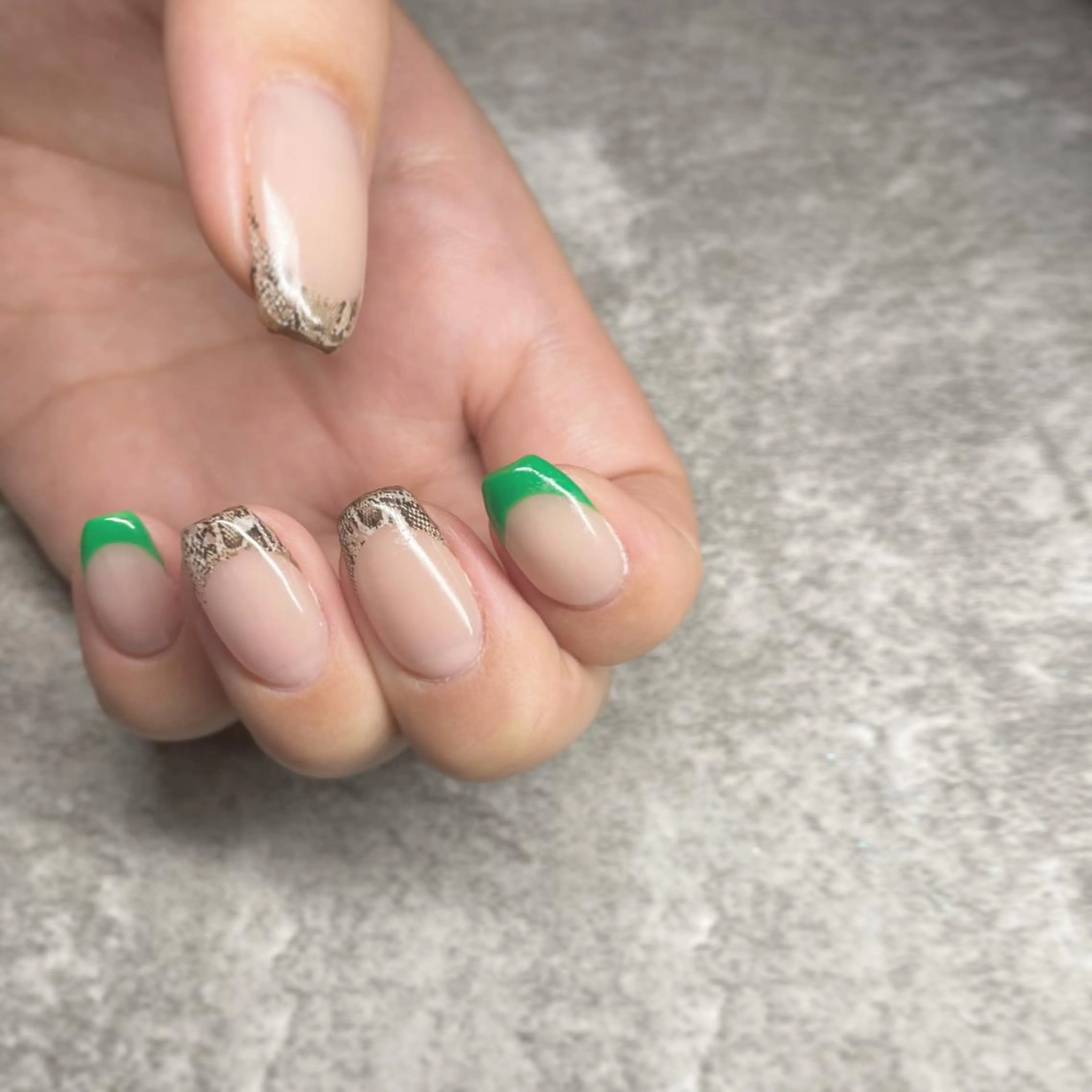 ネイル ハンドネイル y39nail toshiのネイルデザイン