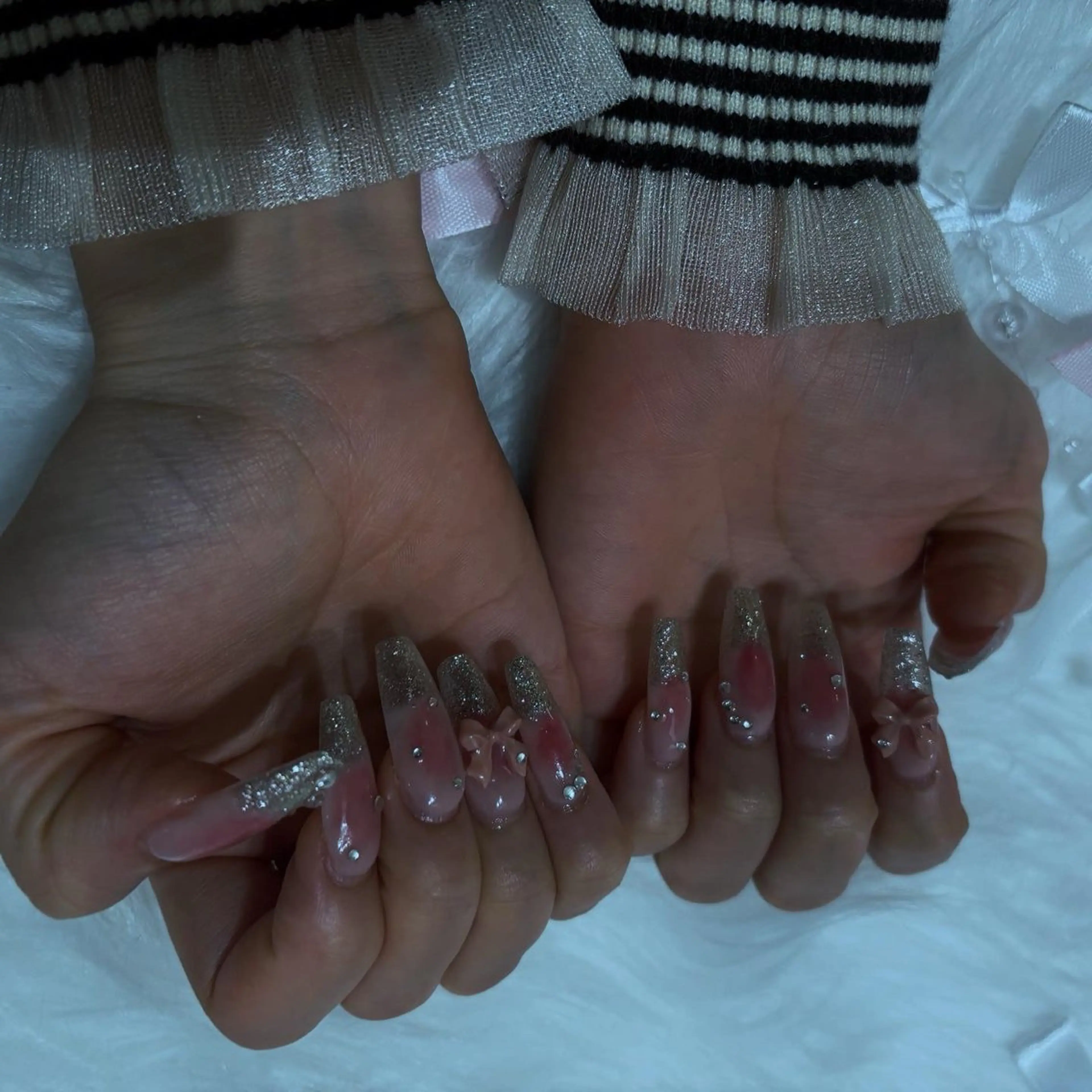 ネイル アートネイル 長さ出し フットネイル ハート キラキラネイル Vante梅田店所属・vante_aimi .パラジェル取扱店のネイルデザイン