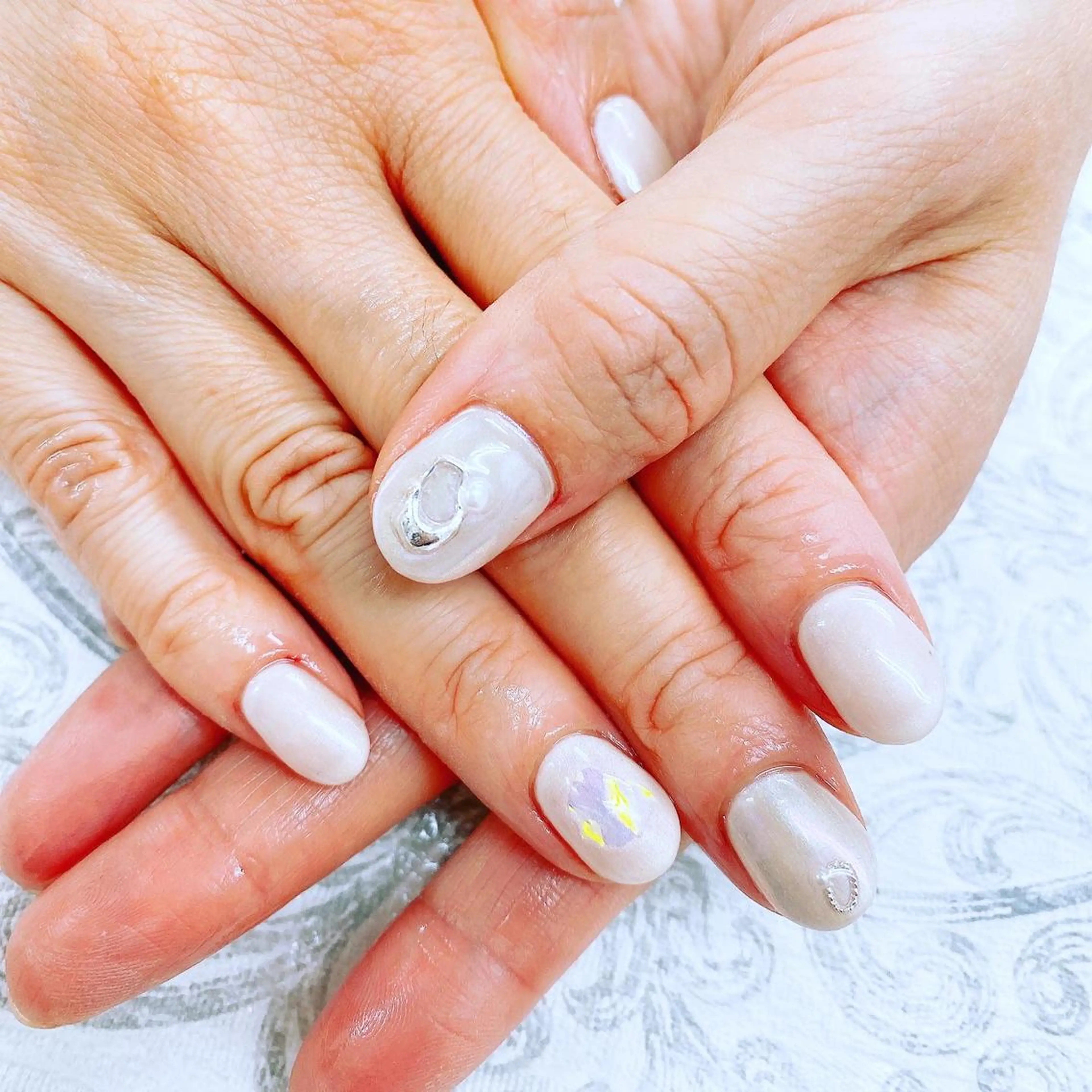 ネイル 氷ネイル・うるうるネイル N._._.claw[エヌクロー]所属・N._._. clawのネイルデザイン