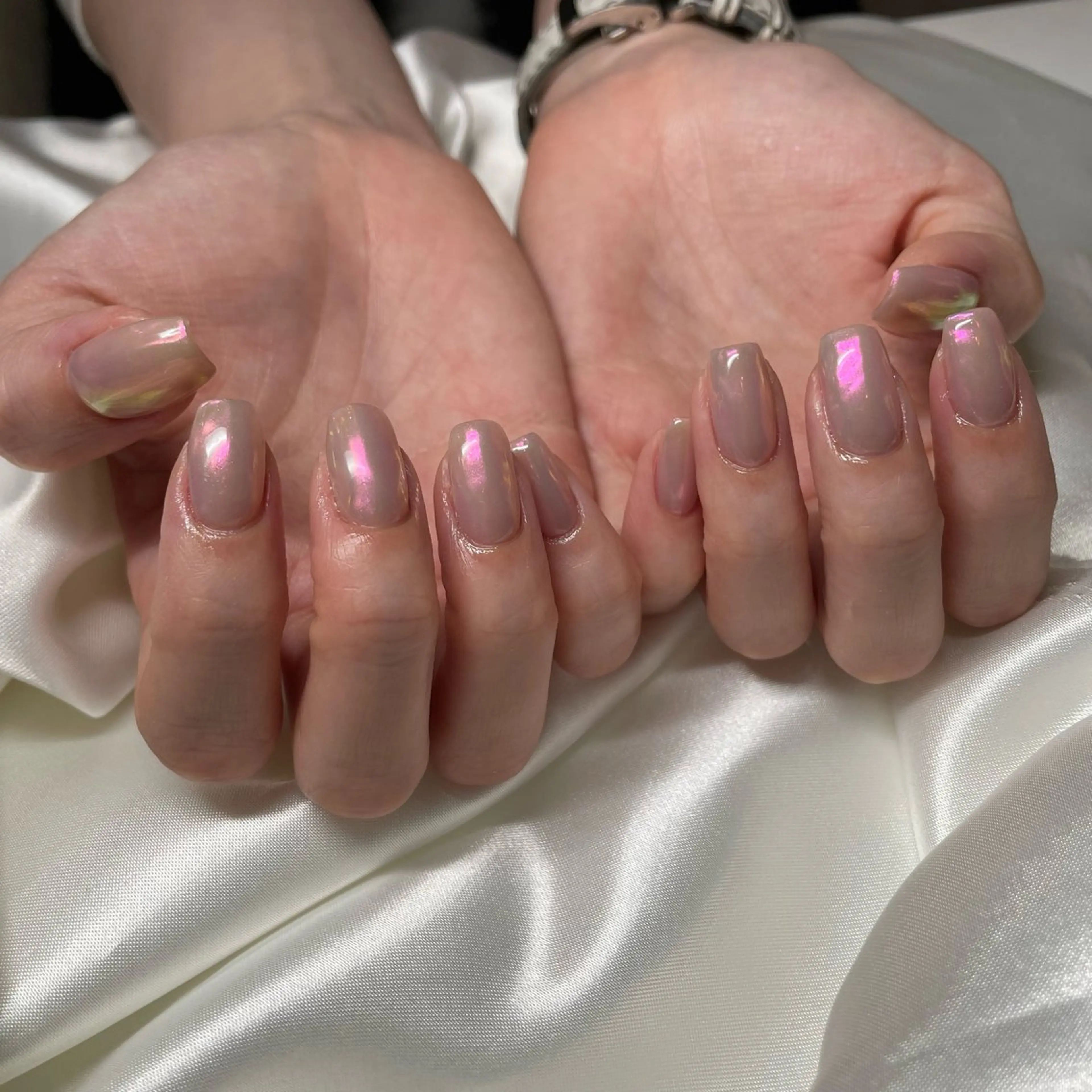 ネイル オーロラネイル ハンドネイル Rommy suiのネイルデザイン