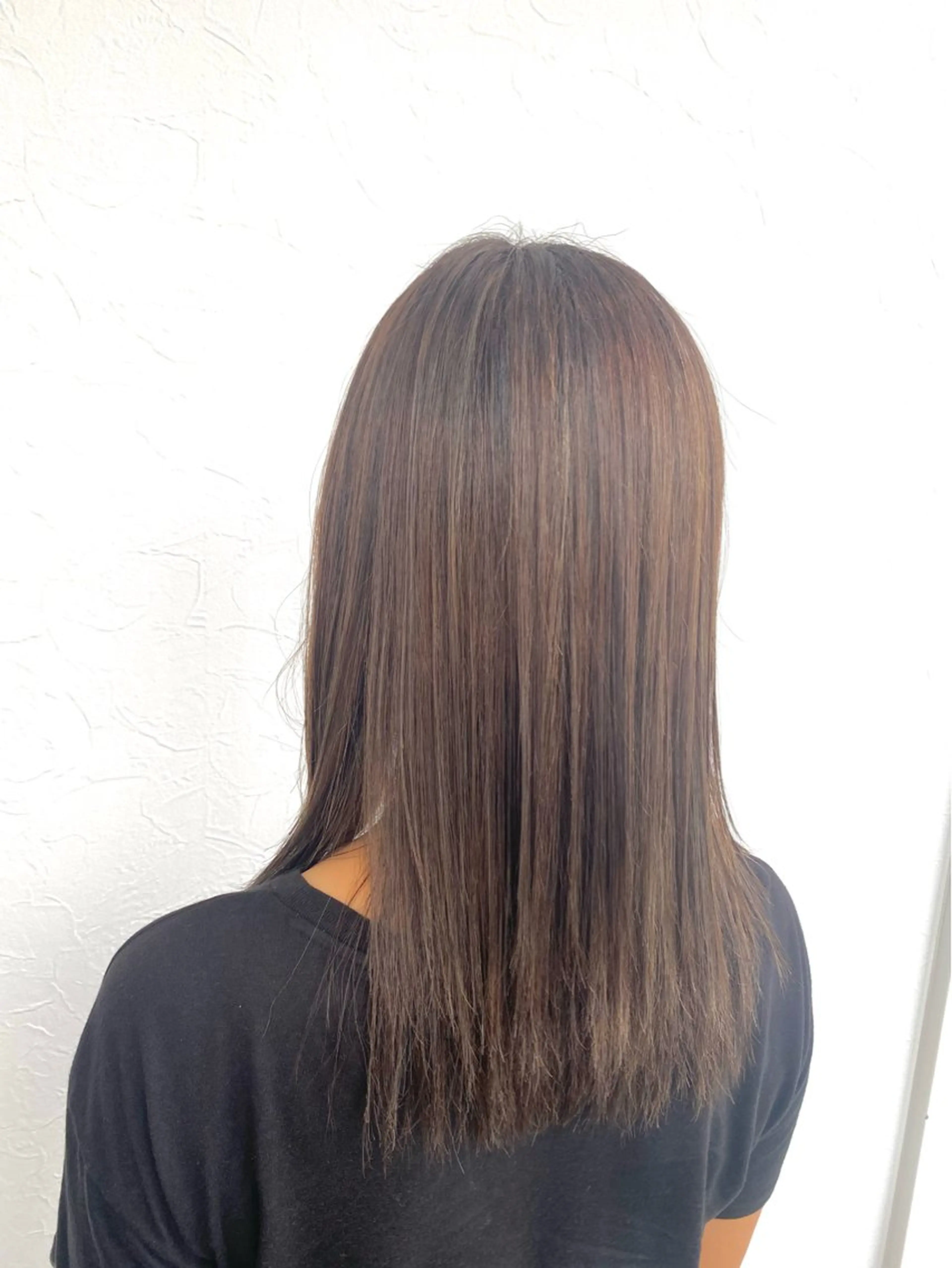 セミロング 林 美佑のヘアスタイル