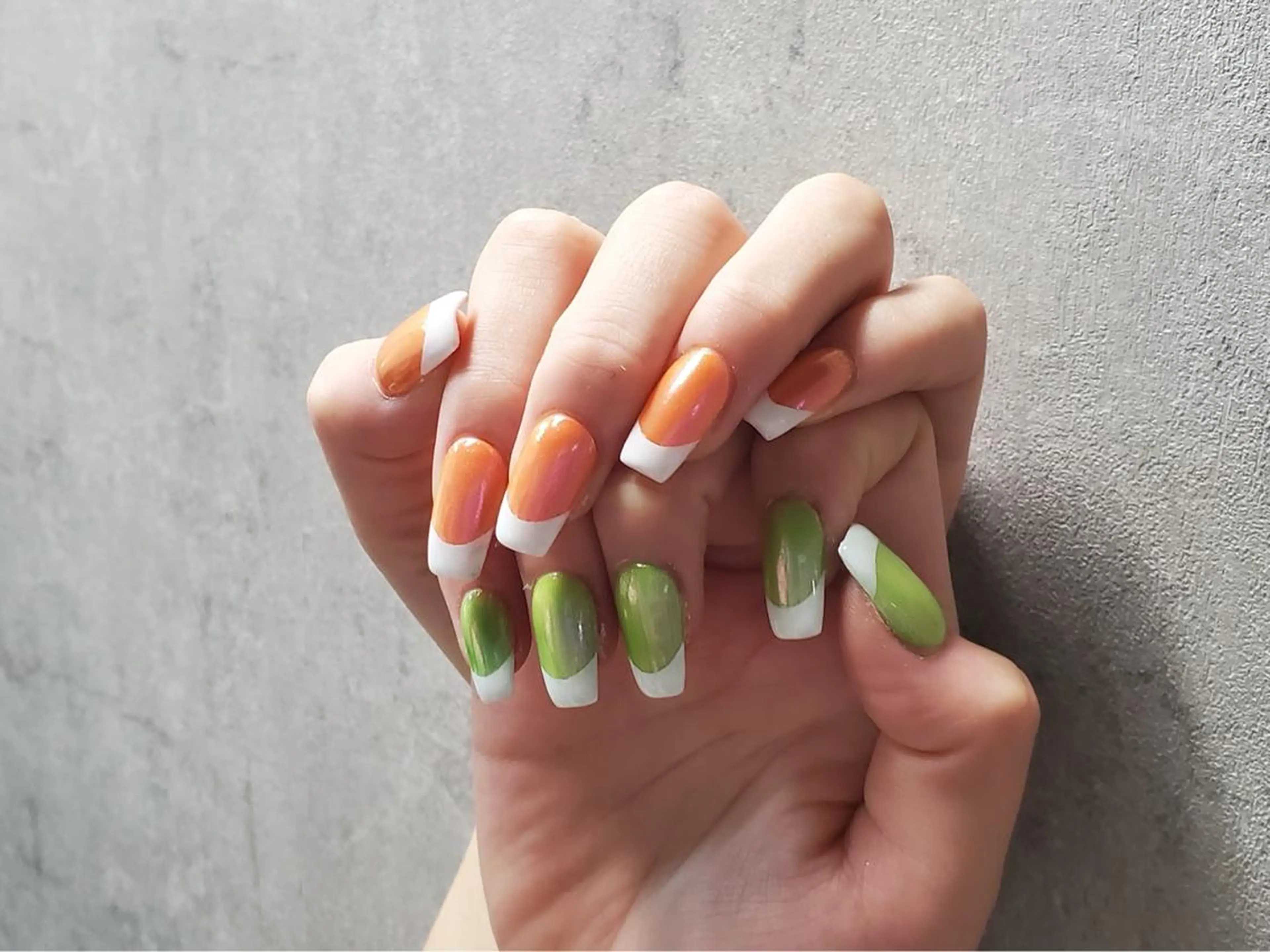 ネイル nailstudio eviz新宿店のネイルデザイン