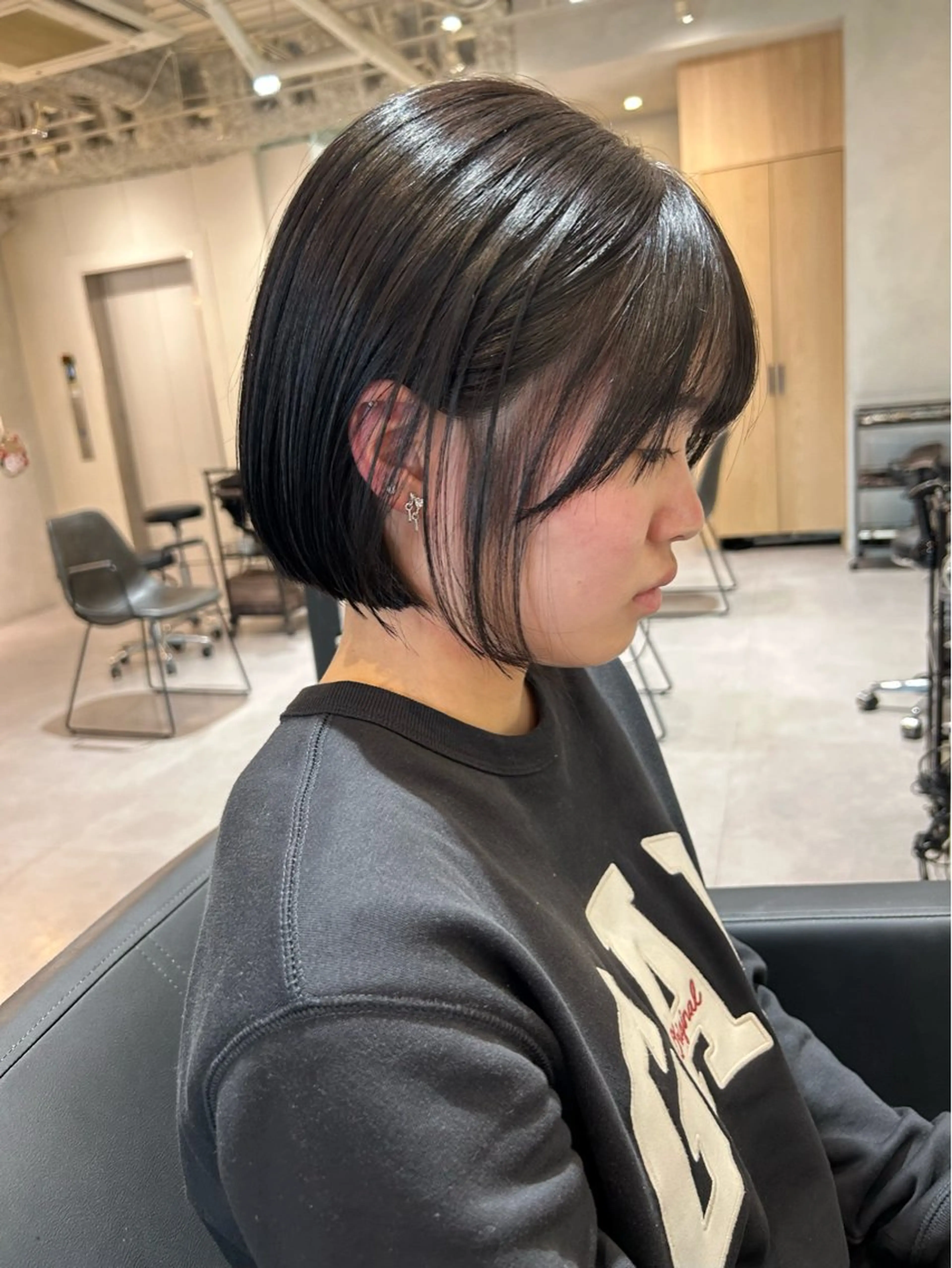 ショート ボブ エルブランシェ所属・小出 彩水のヘアスタイル