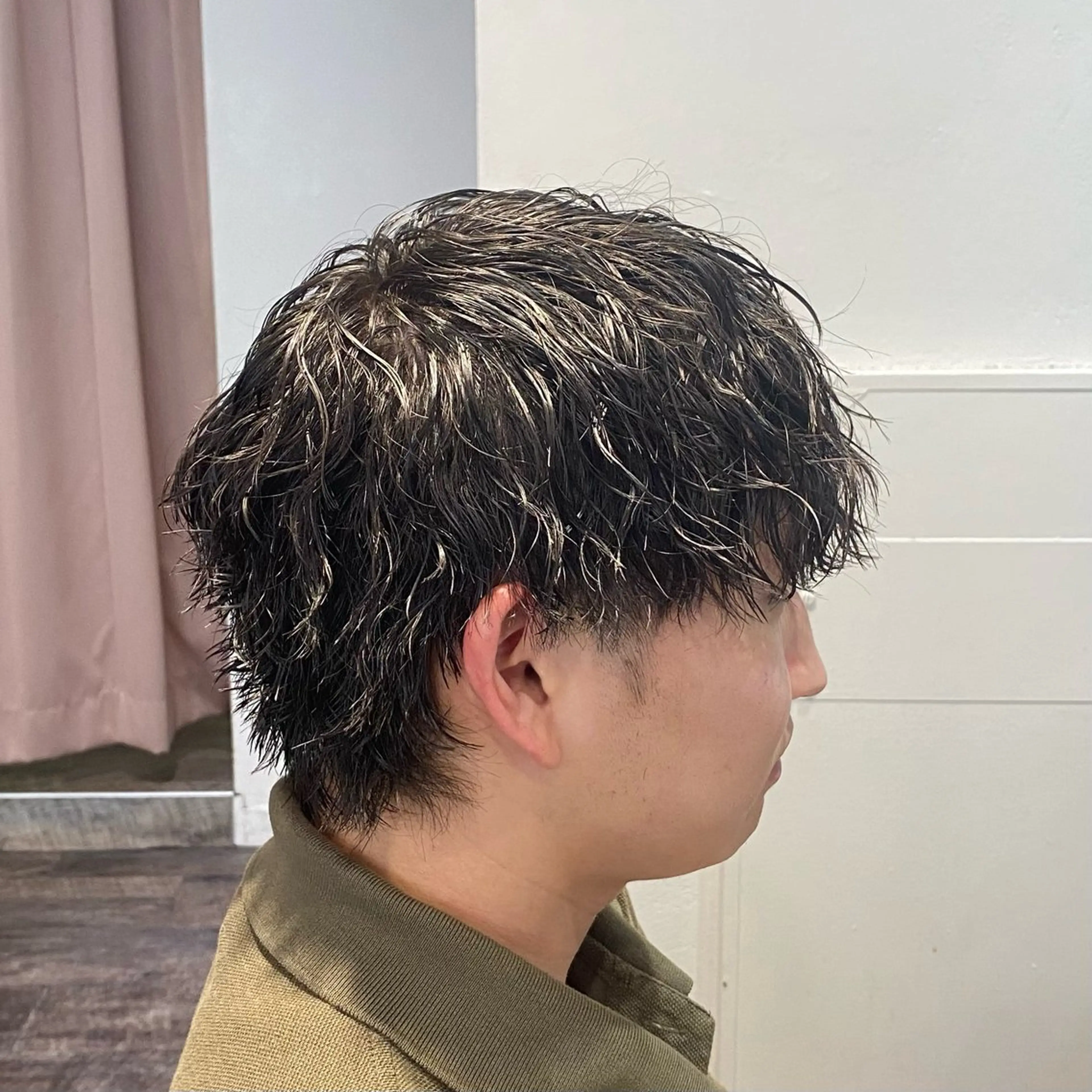 ショート パーマ メンズ カット パーマ 江﨑 翔のヘアスタイル