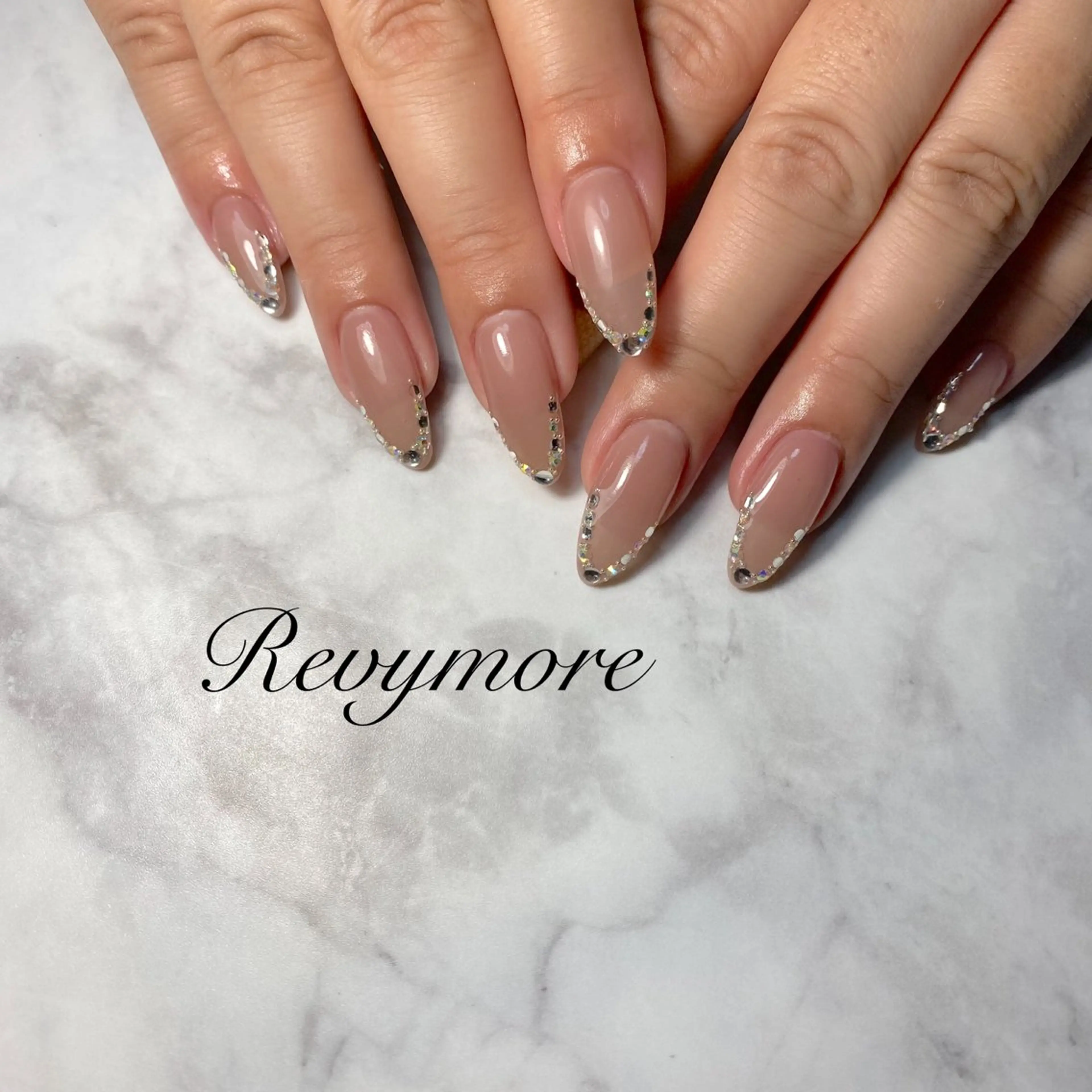 ネイル フレンチネイル ジェルネイル キラキラネイル 韓国ネイル ニュアンスネイル nail salon Revymore所属・nail salon Revymoreのネイルデザイン