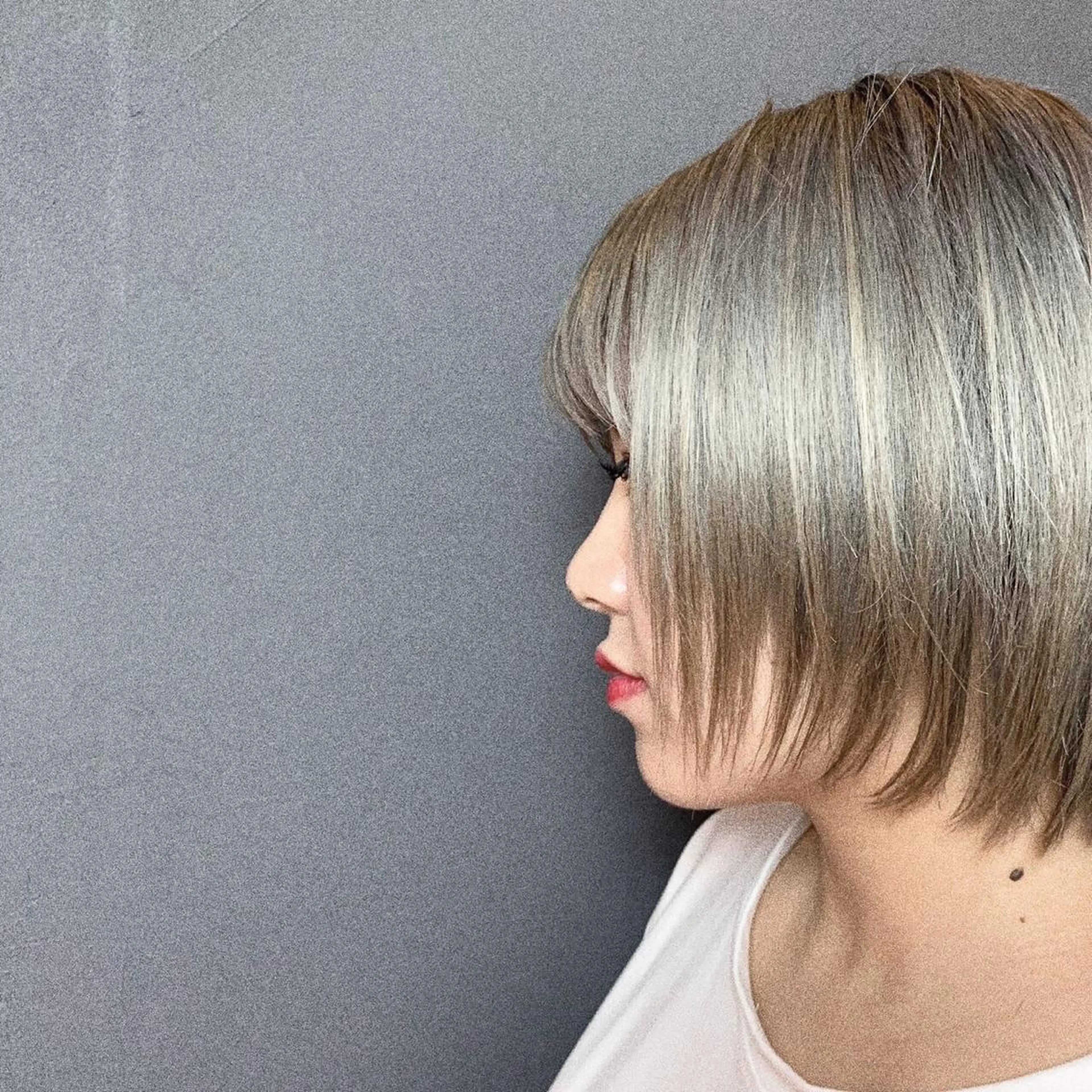 ショート カラー ベージュカラー シルバー シルバーベージュ Stir Maison 大宮所属・ryuma/ボブ /透明感カラーのヘアスタイル