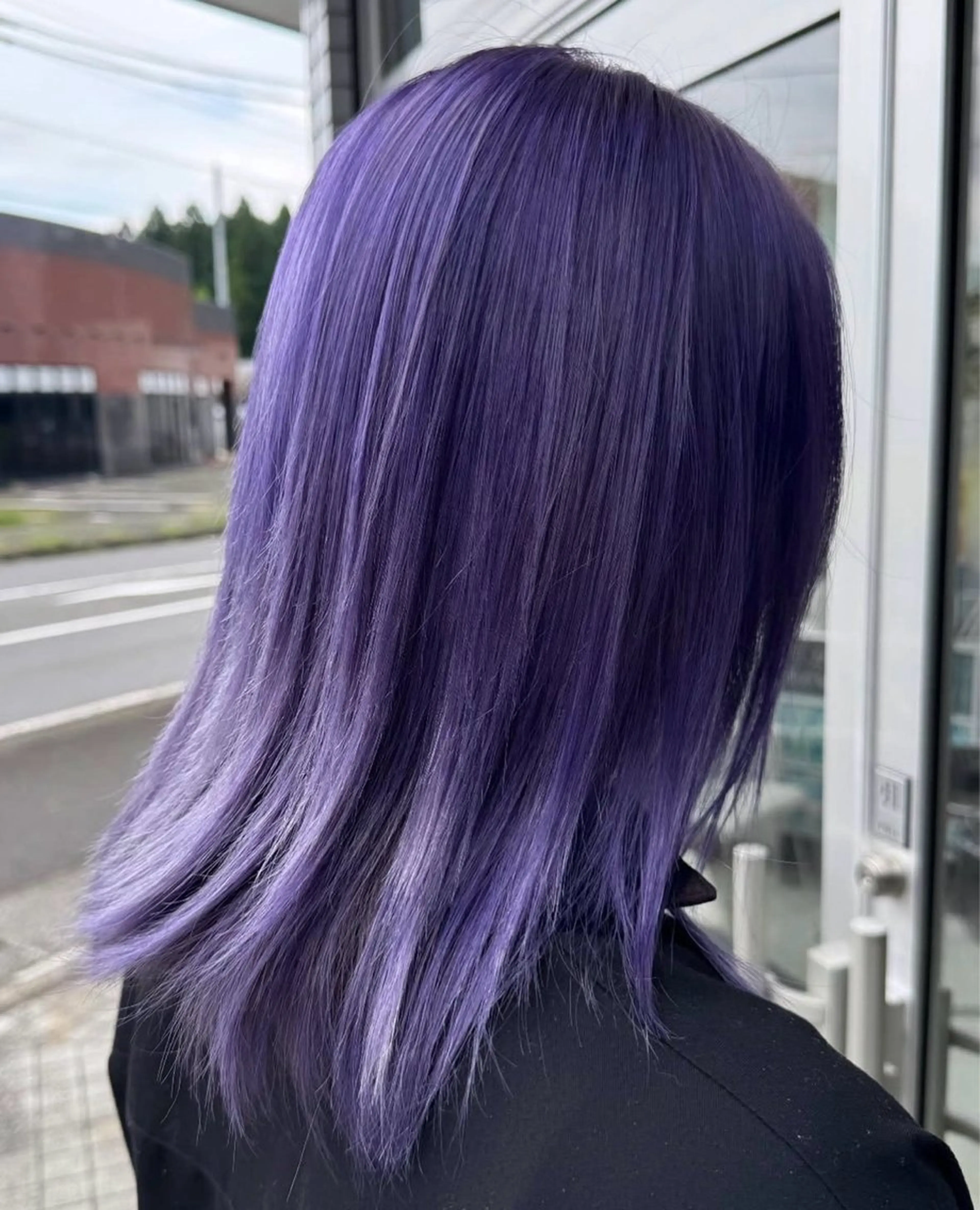 セミロング カラー 平井 沙希のヘアスタイル