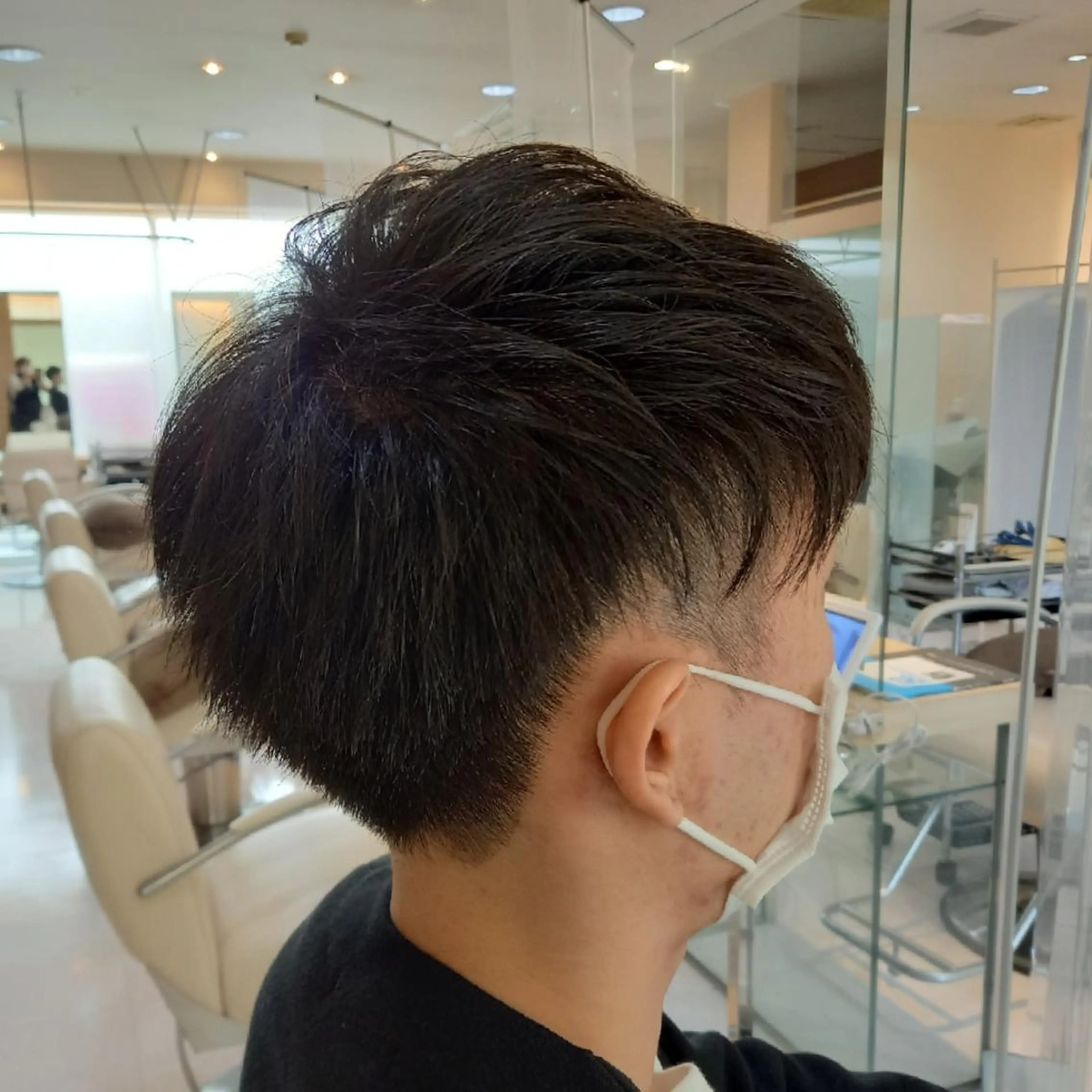 メンズ ツーブロック 飯田・髪質改善縮毛矯 正・カラー・パーマのヘアスタイル