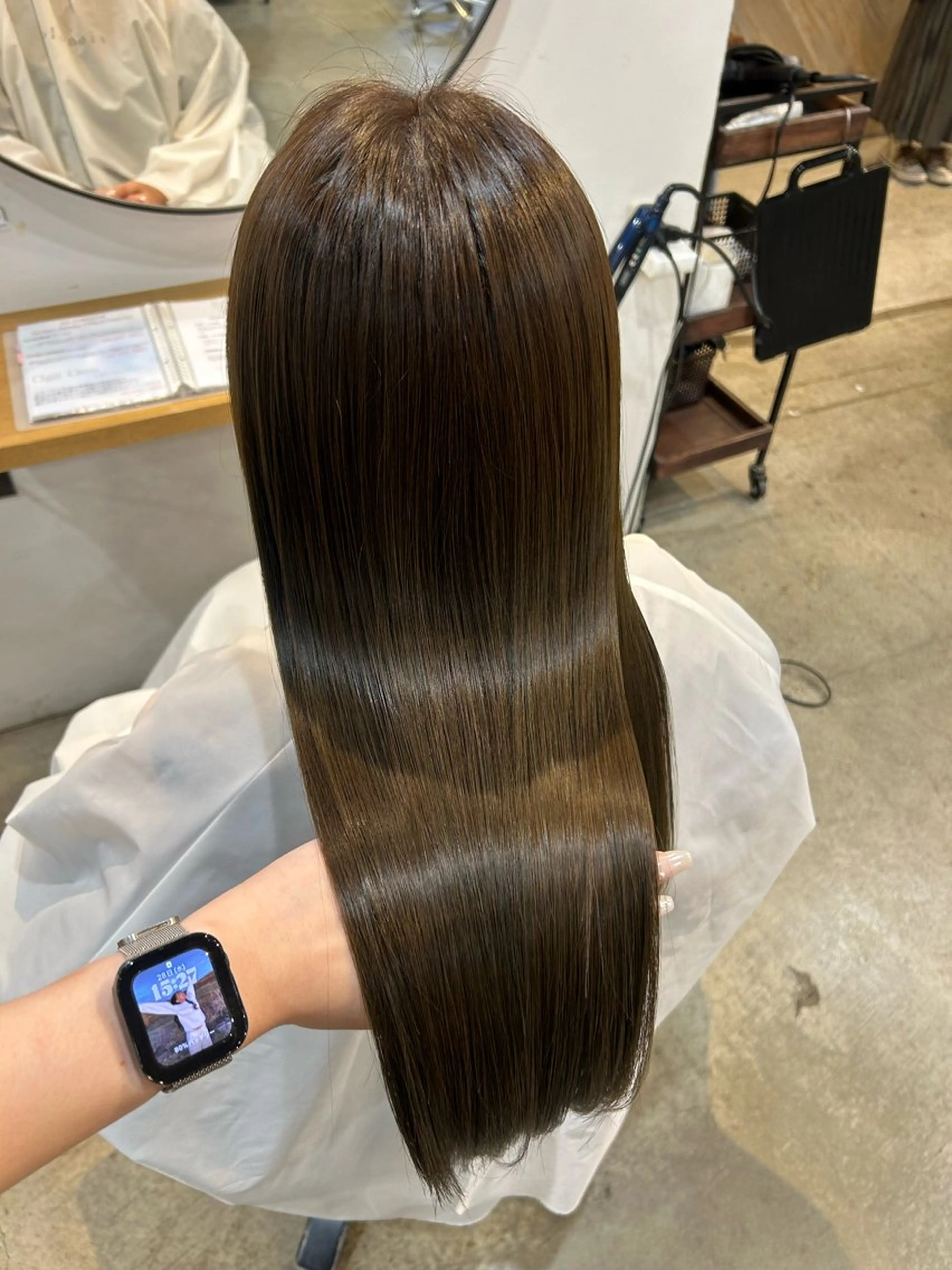 【ツヤサラカラー】カット+うる艶カラー＋酸性ストレート＋トリートメント🫧の写真